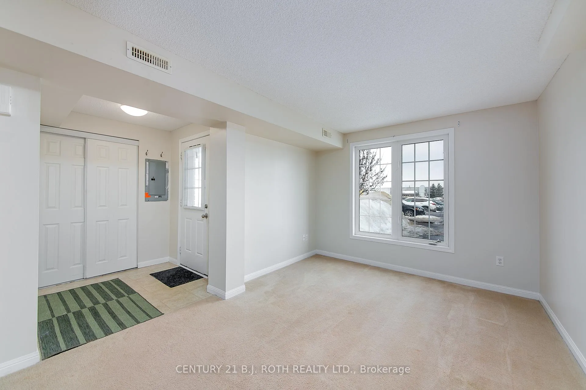 Photo 7 of Unit 1, 175 stanley Street, Barrie, East Bayfield — HOMEH