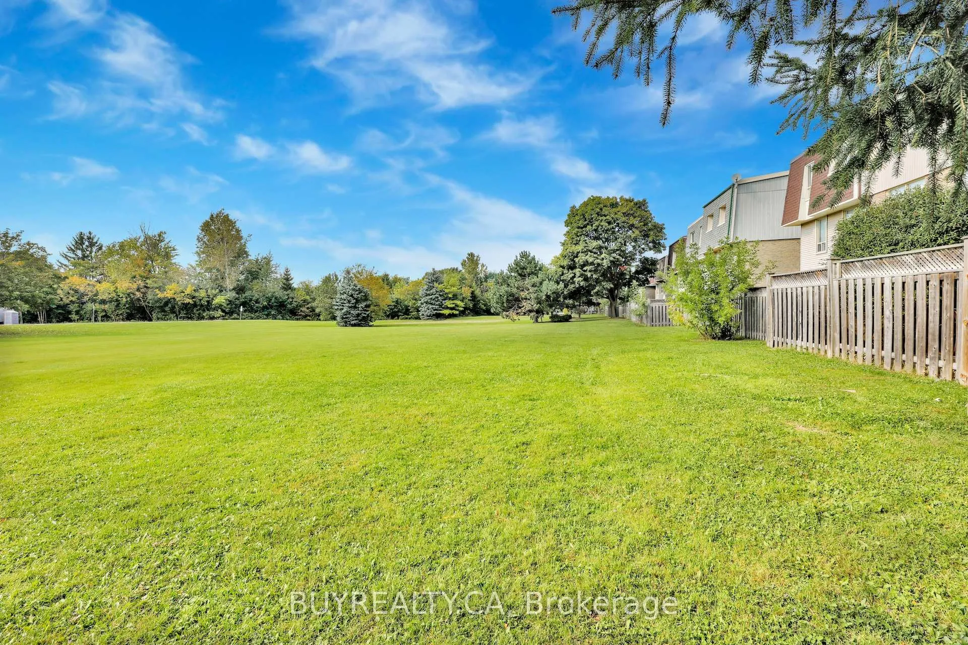 Photo 34 of 104 Poplar Crescent, Aurora, Aurora Highlands — HOMEH