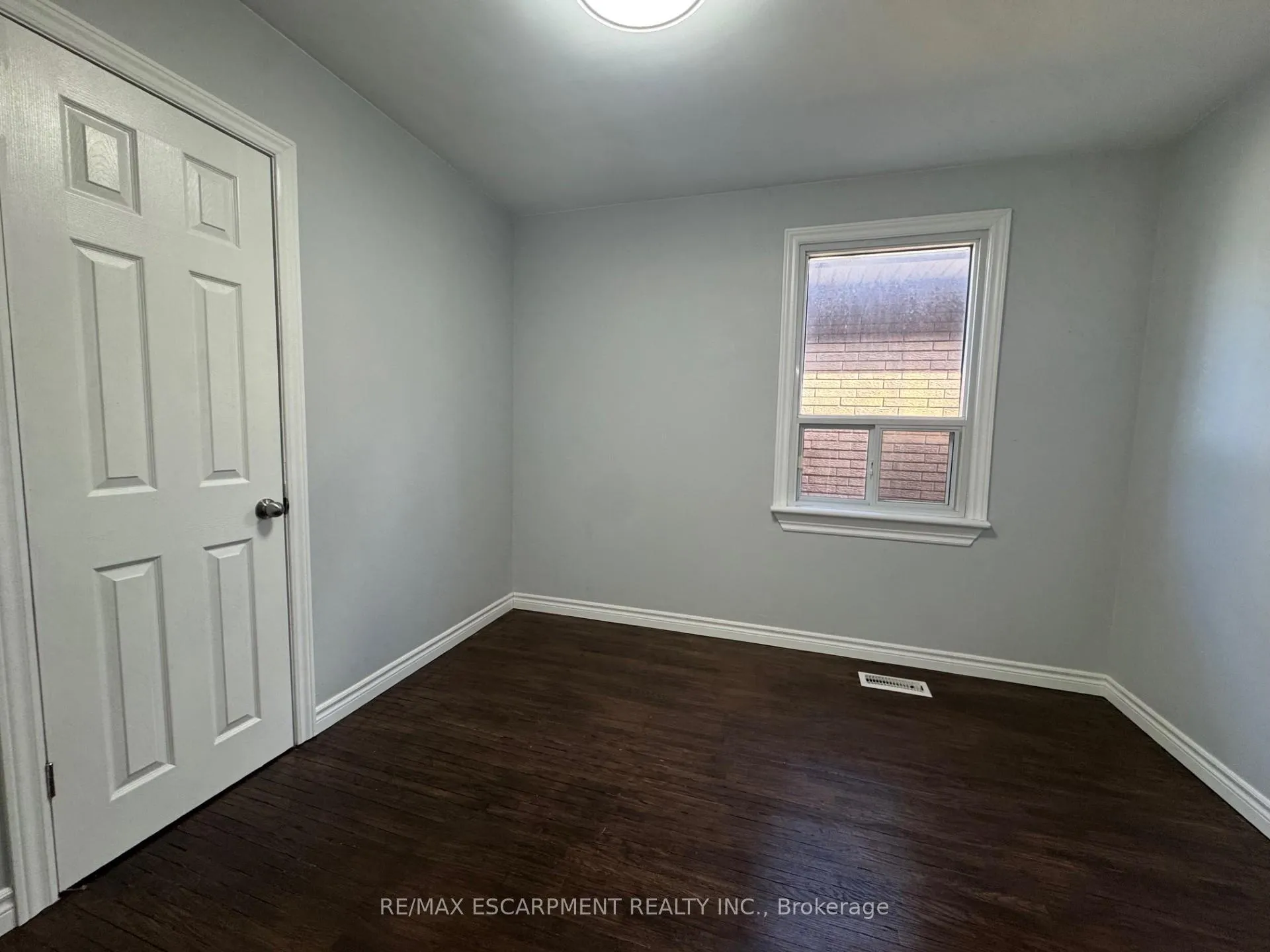 Photo 6 of Unit UPPER, 60 Merchison Avenue, Hamilton, Homeside — HOMEH