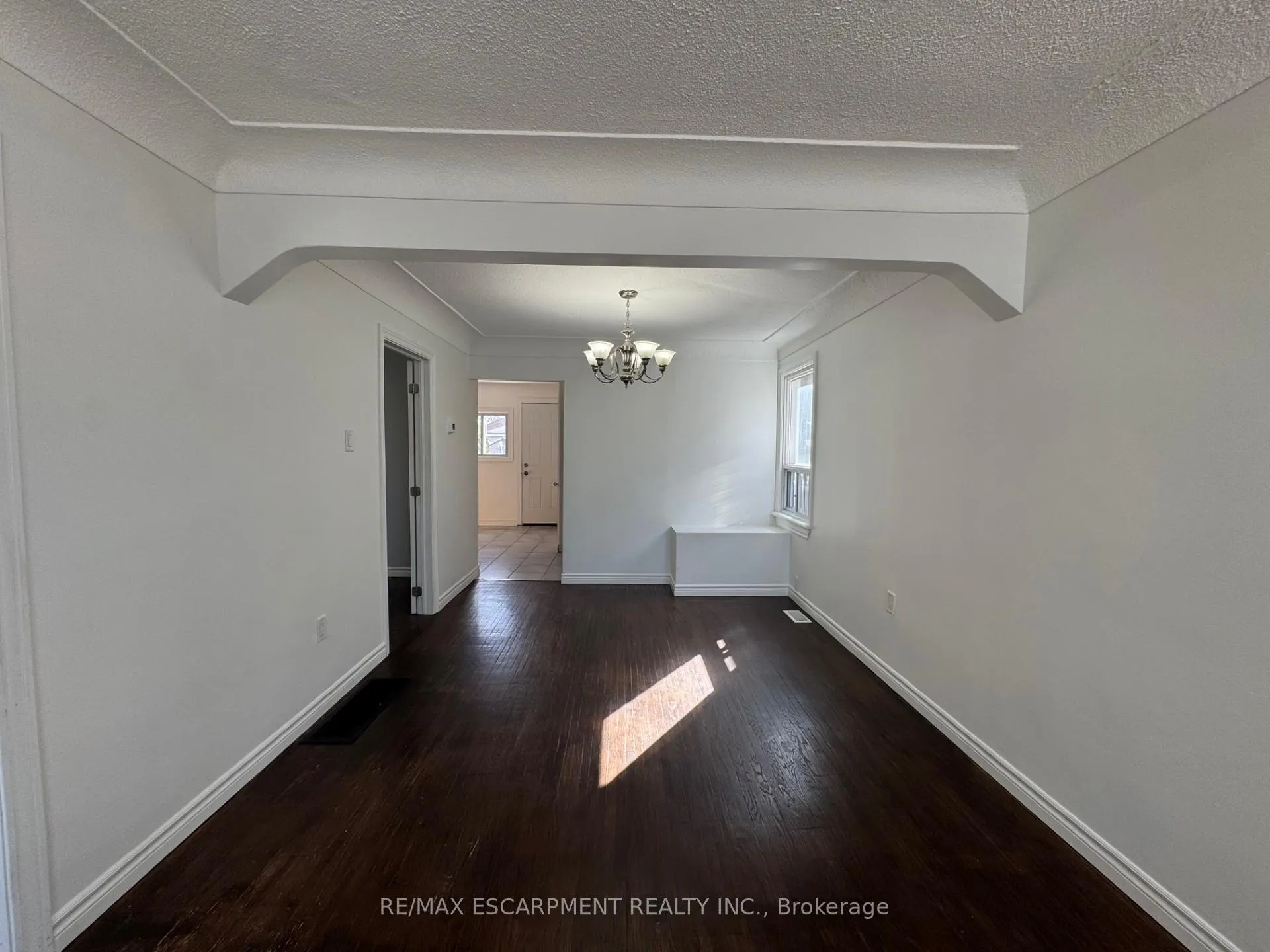 Photo 10 of Unit UPPER, 60 Merchison Avenue, Hamilton, Homeside — HOMEH