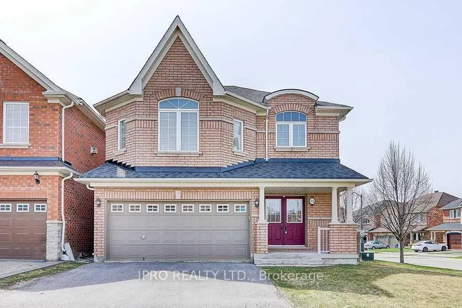 Photo 1 of 92 Conover Avenue, Aurora, Bayview Northeast — HOMEH