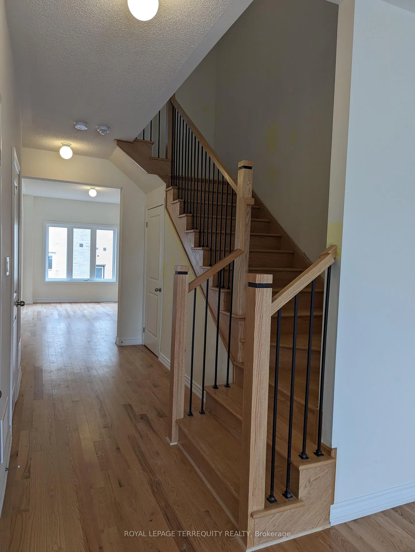 Photo 3 of 1125 Marathon Avenue, Pickering, Rural Pickering — HOMEH