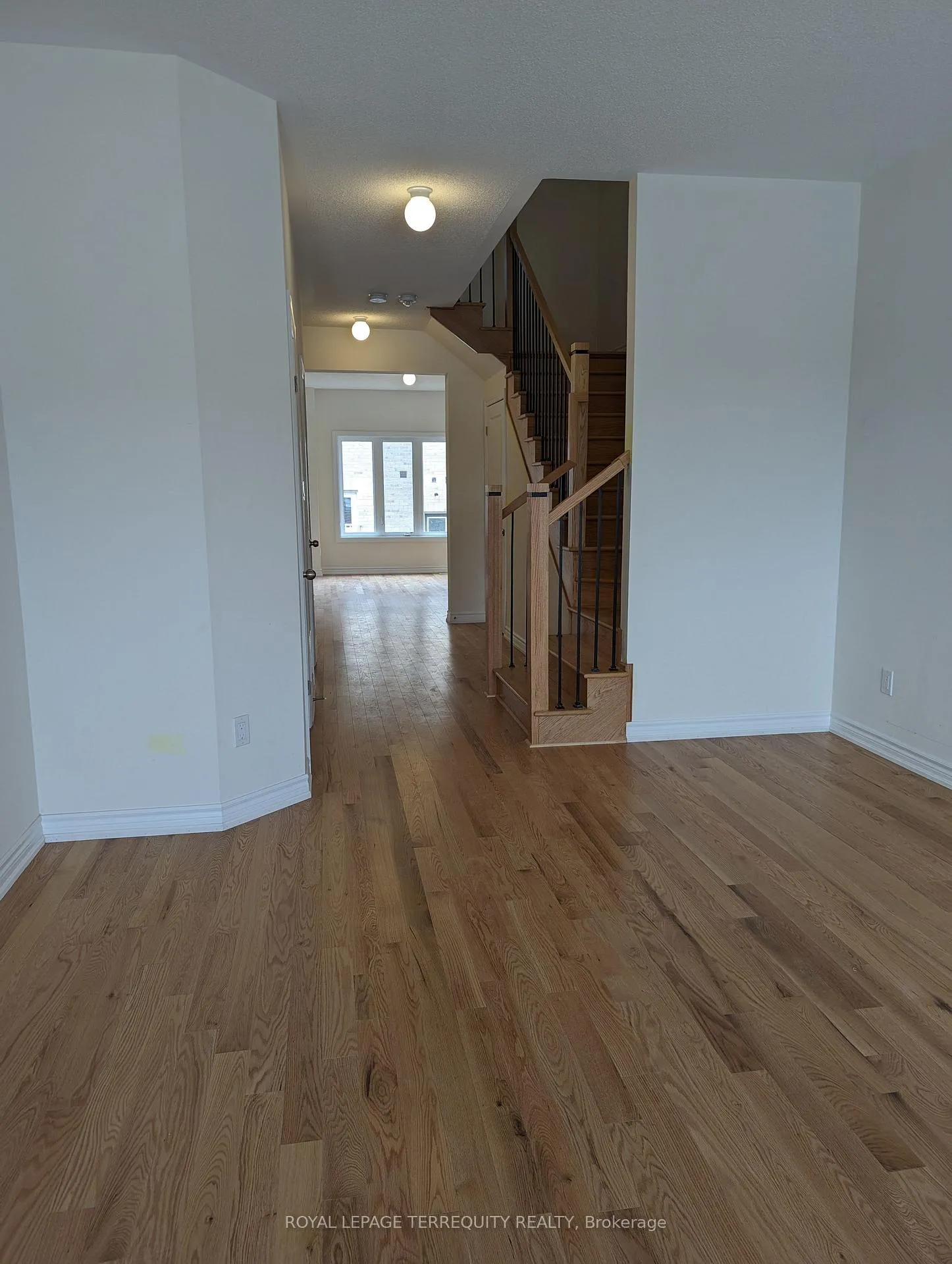 Photo 4 of 1125 Marathon Avenue, Pickering, Rural Pickering — HOMEH