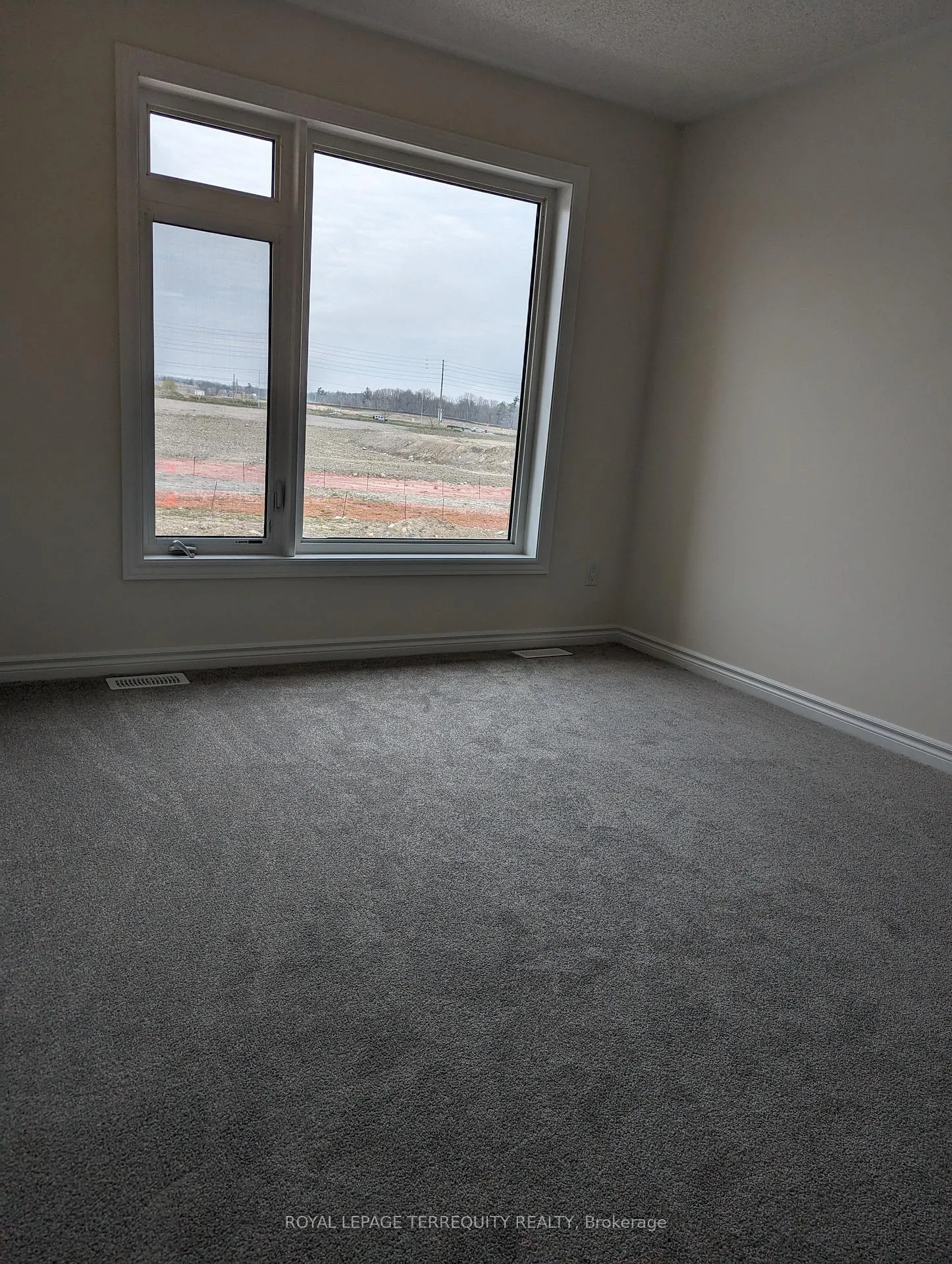 Photo 7 of 1125 Marathon Avenue, Pickering, Rural Pickering — HOMEH