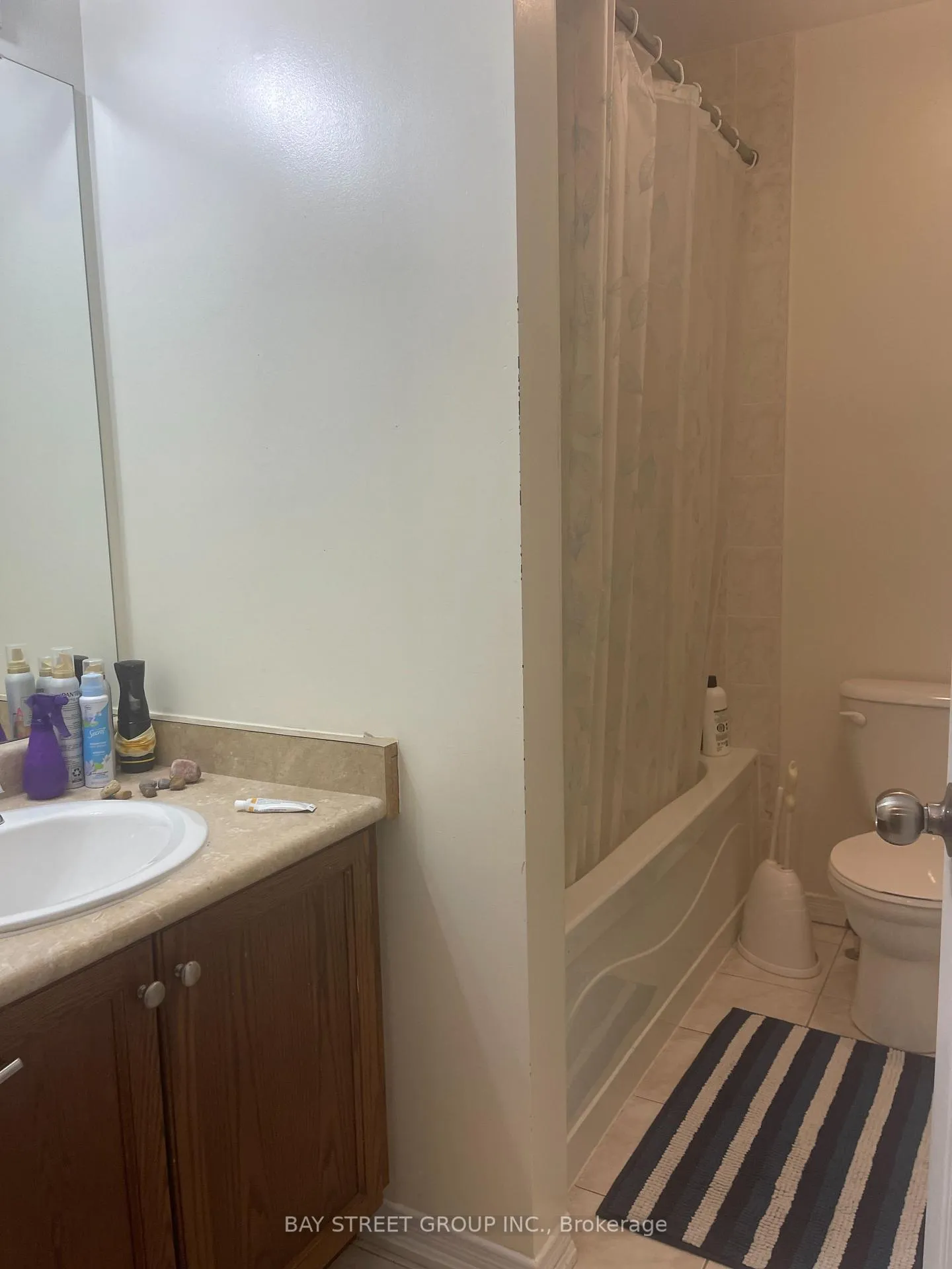 Photo 10 of 27 Newport Crescent, Hamilton, Crerar — HOMEH