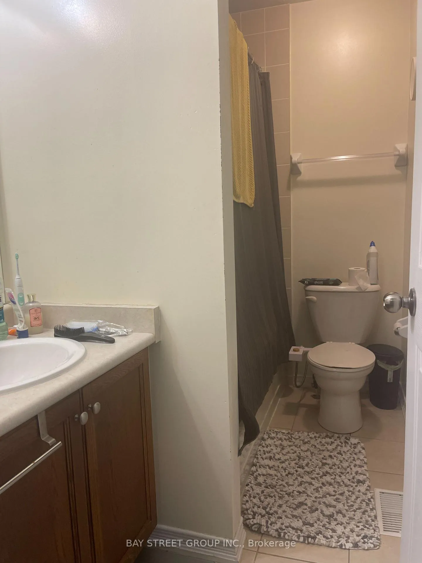Photo 16 of 27 Newport Crescent, Hamilton, Crerar — HOMEH