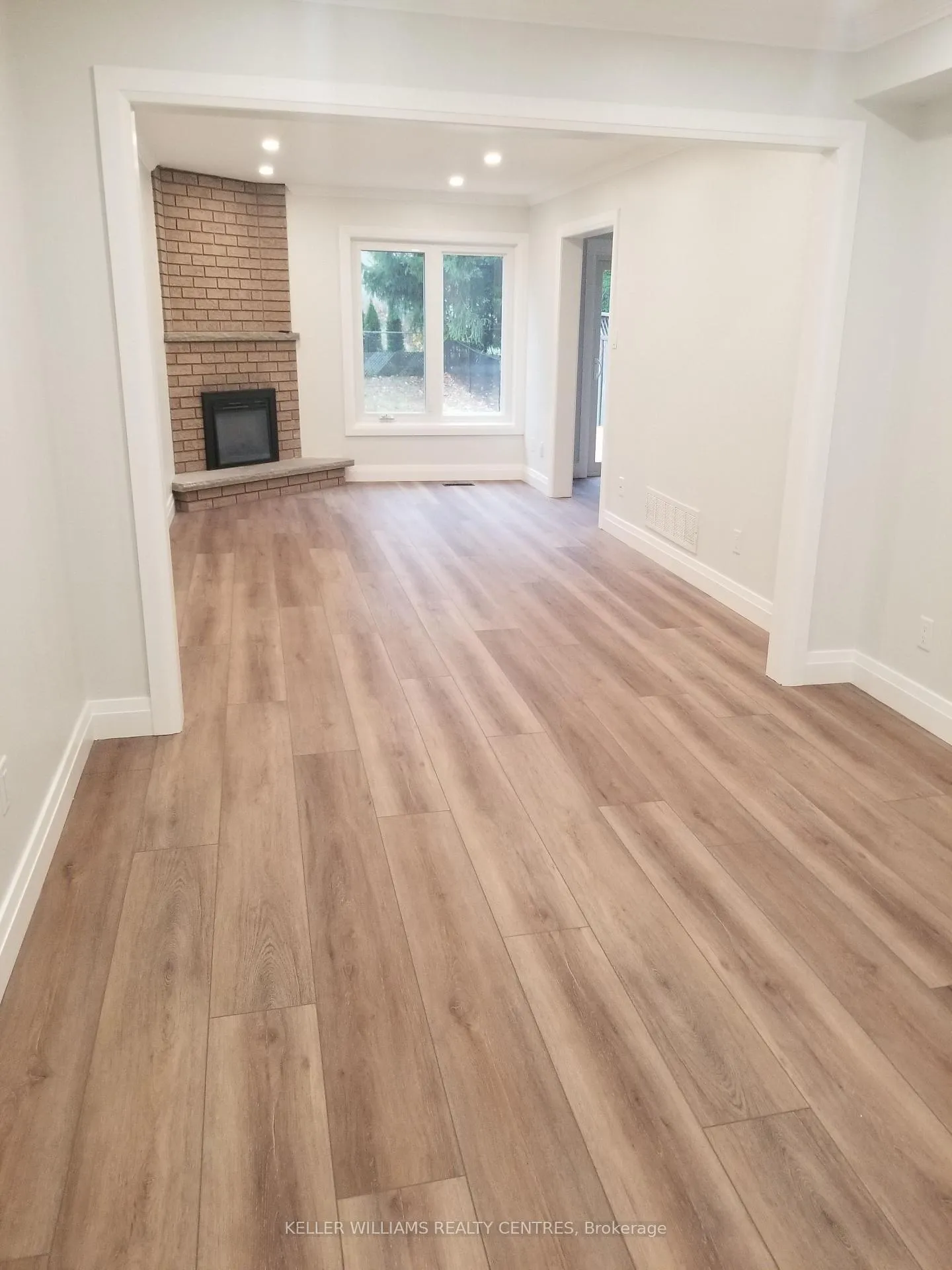 Photo 2 of 18 Cypress Court, Aurora, Hills of St Andrew — HOMEH