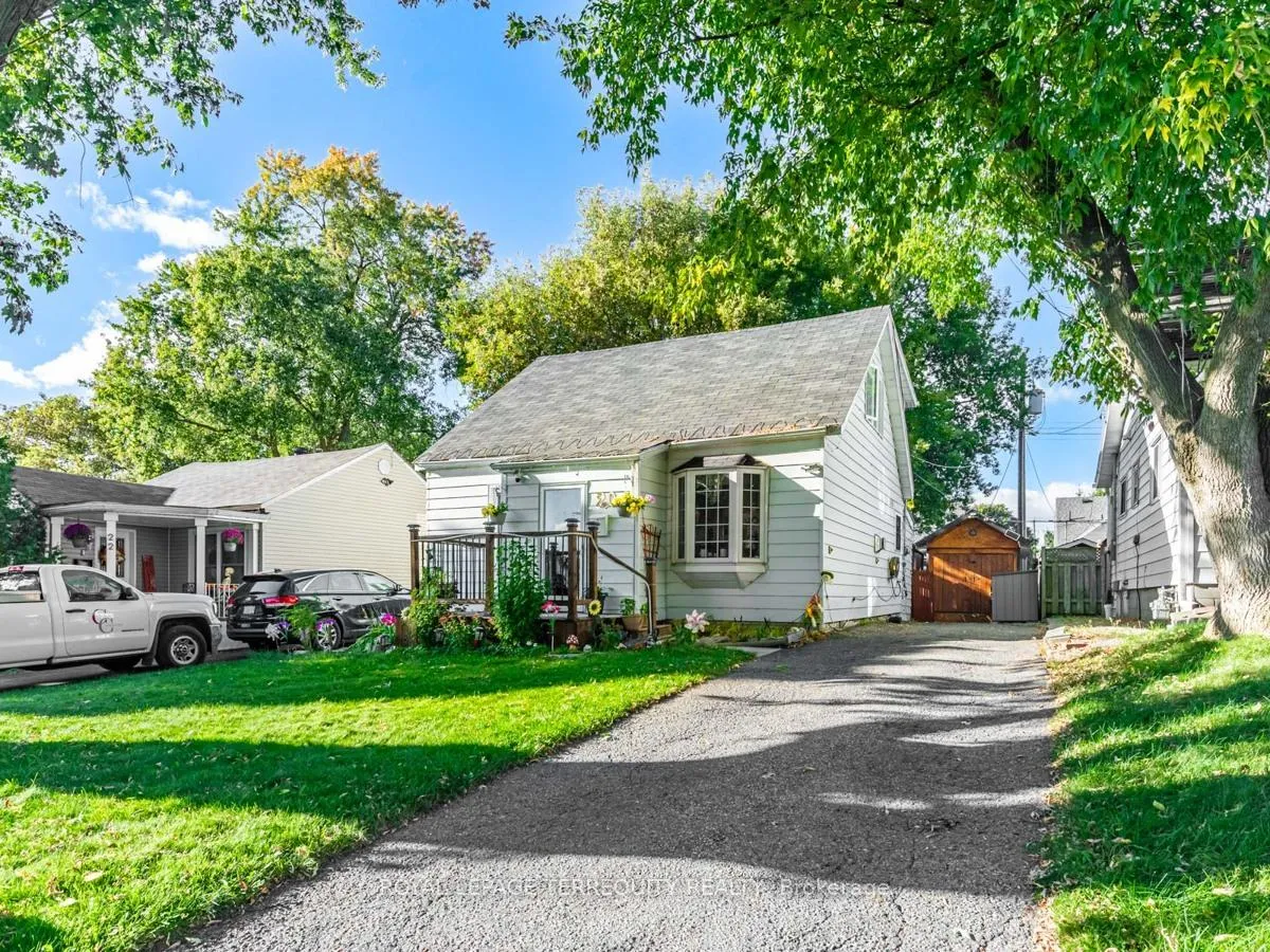 Photo 2 of 20 York Street, Ajax, Central — HOMEH