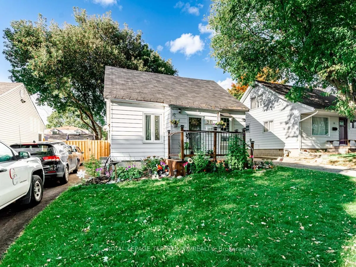 Photo 4 of 20 York Street, Ajax, Central — HOMEH