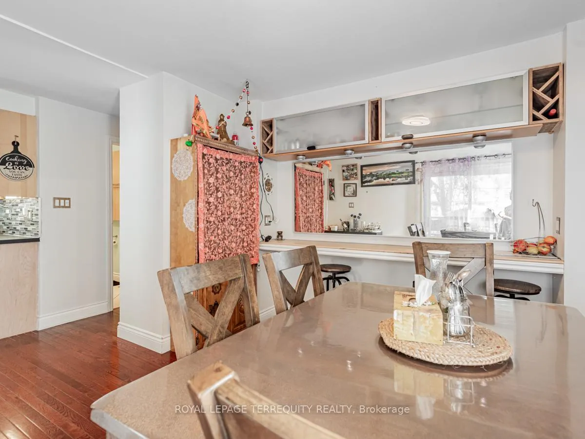 Photo 14 of 20 York Street, Ajax, Central — HOMEH