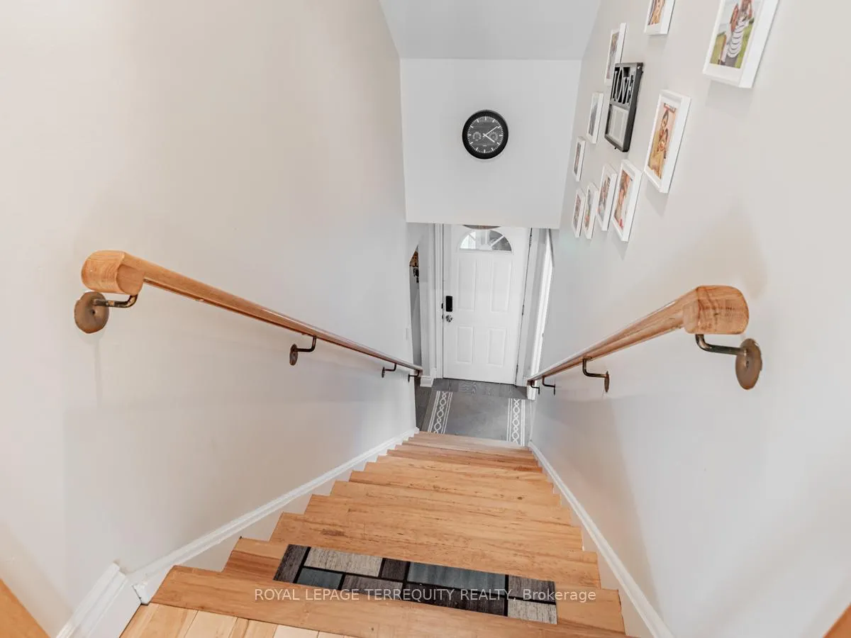 Photo 32 of 20 York Street, Ajax, Central — HOMEH