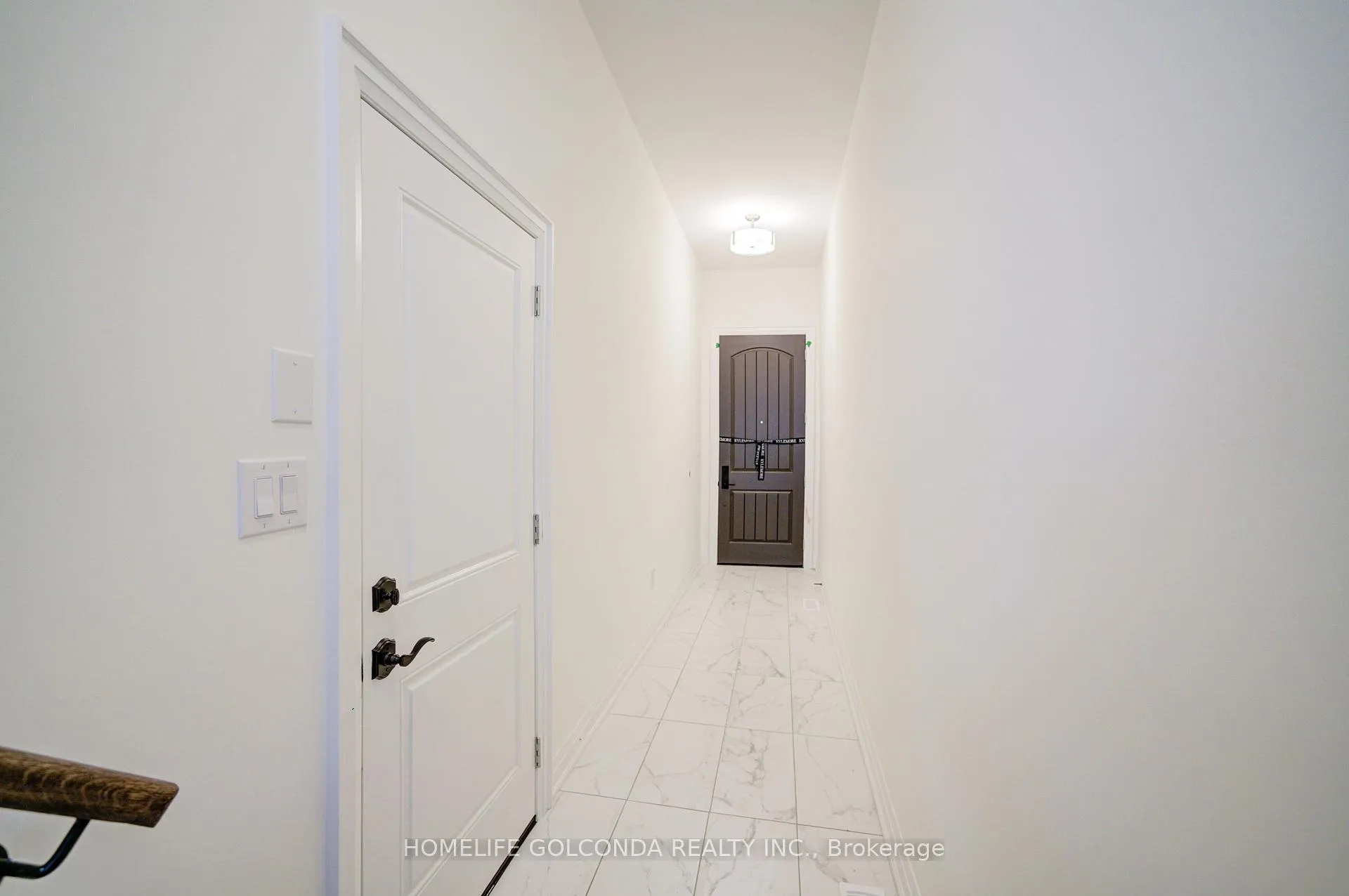 Photo 2 of 9 Abbeyhill Lane, Markham, Angus Glen — HOMEH
