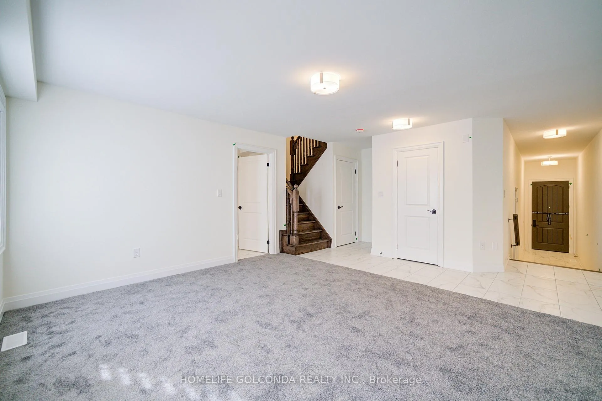 Photo 3 of 9 Abbeyhill Lane, Markham, Angus Glen — HOMEH
