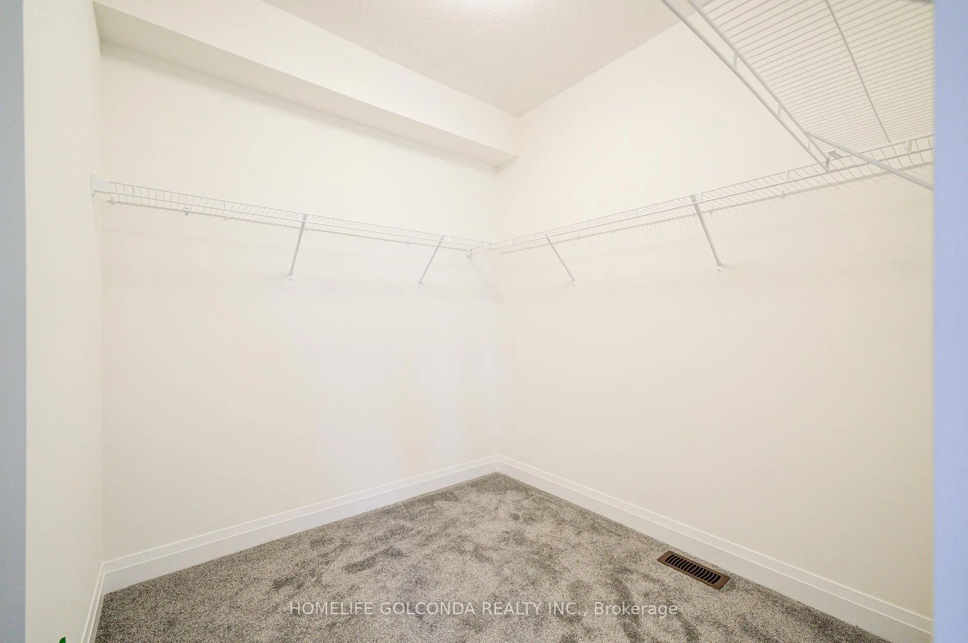 Photo 35 of 9 Abbeyhill Lane, Markham, Angus Glen — HOMEH