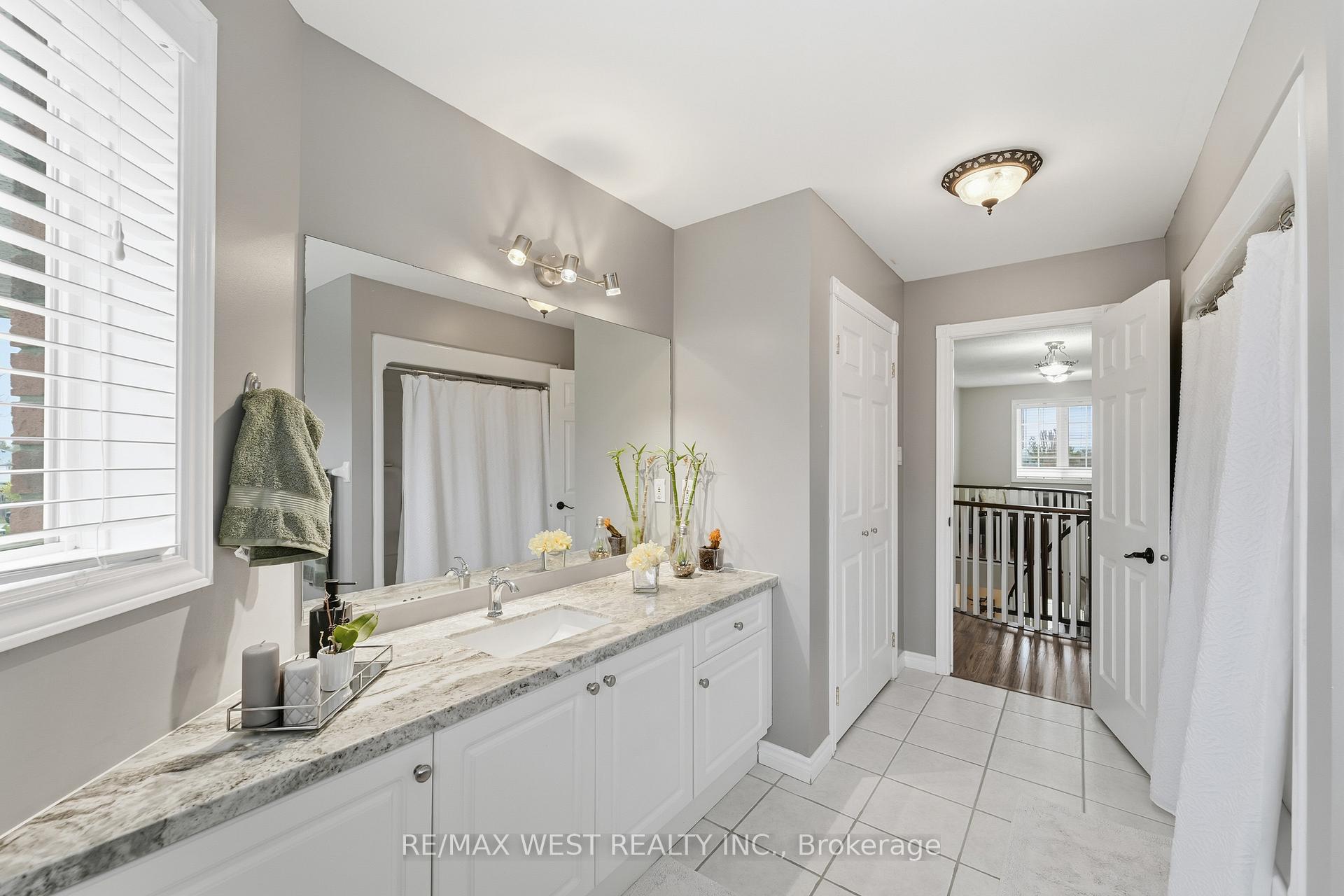 Photo 24 of 30 Ruffet Drive, Barrie, Edgehill Drive — HOMEH