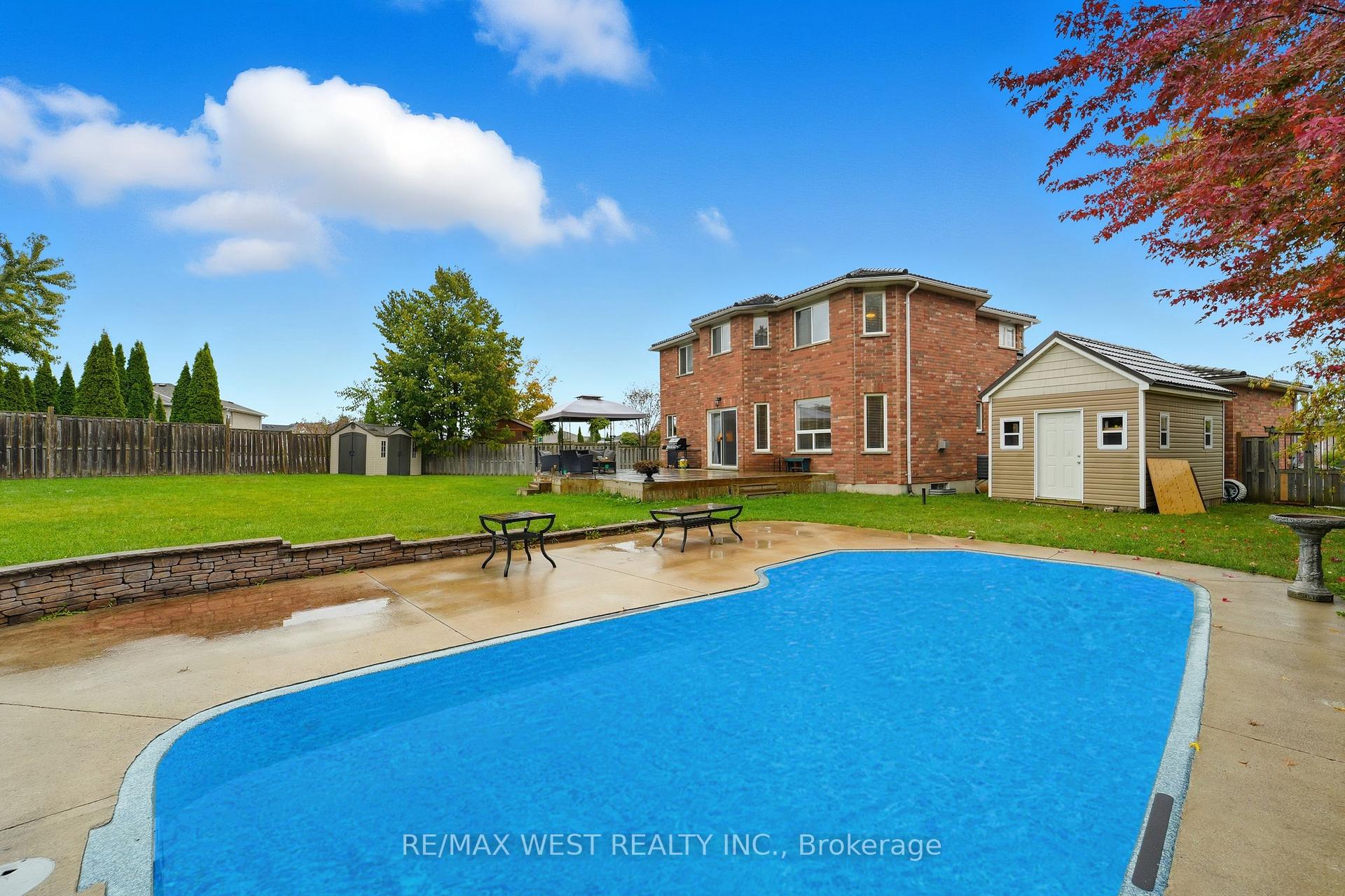 Photo 46 of 30 Ruffet Drive, Barrie, Edgehill Drive — HOMEH