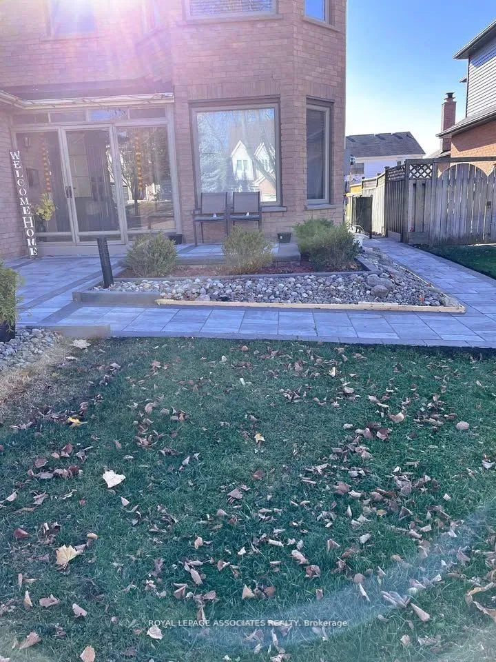 Photo 16 of Unit BSMT, 896 Royal Orchard Drive, Oshawa, Pinecrest — HOMEH