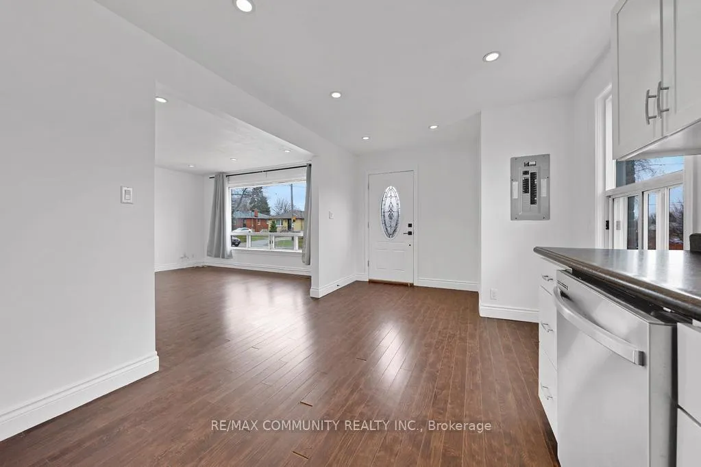 Photo 8 of 776 Phillip Murray Avenue, Oshawa, Lakeview — HOMEH