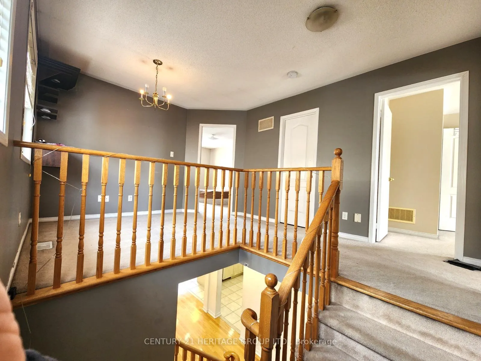 Photo 11 of 93 Hollingsworth Circle, Brampton, Fletcher's Meadow — HOMEH