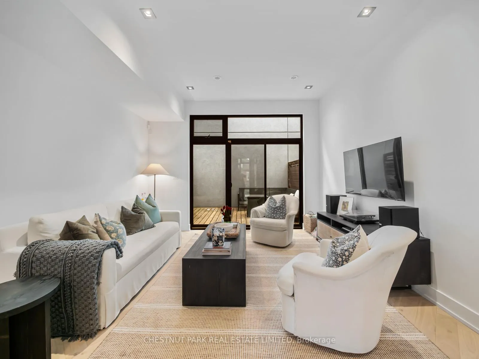 Photo 11 of 476 Shaw Street, Toronto, Palmerston-Little Italy — HOMEH