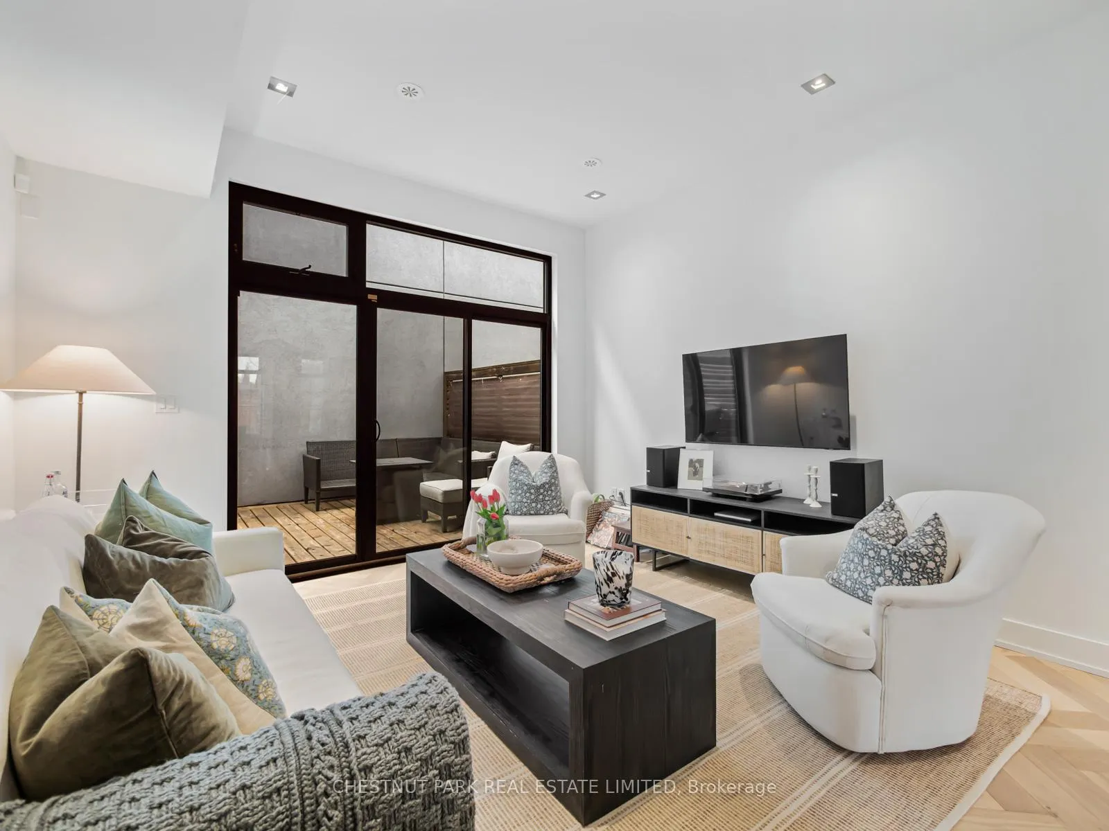 Photo 12 of 476 Shaw Street, Toronto, Palmerston-Little Italy — HOMEH