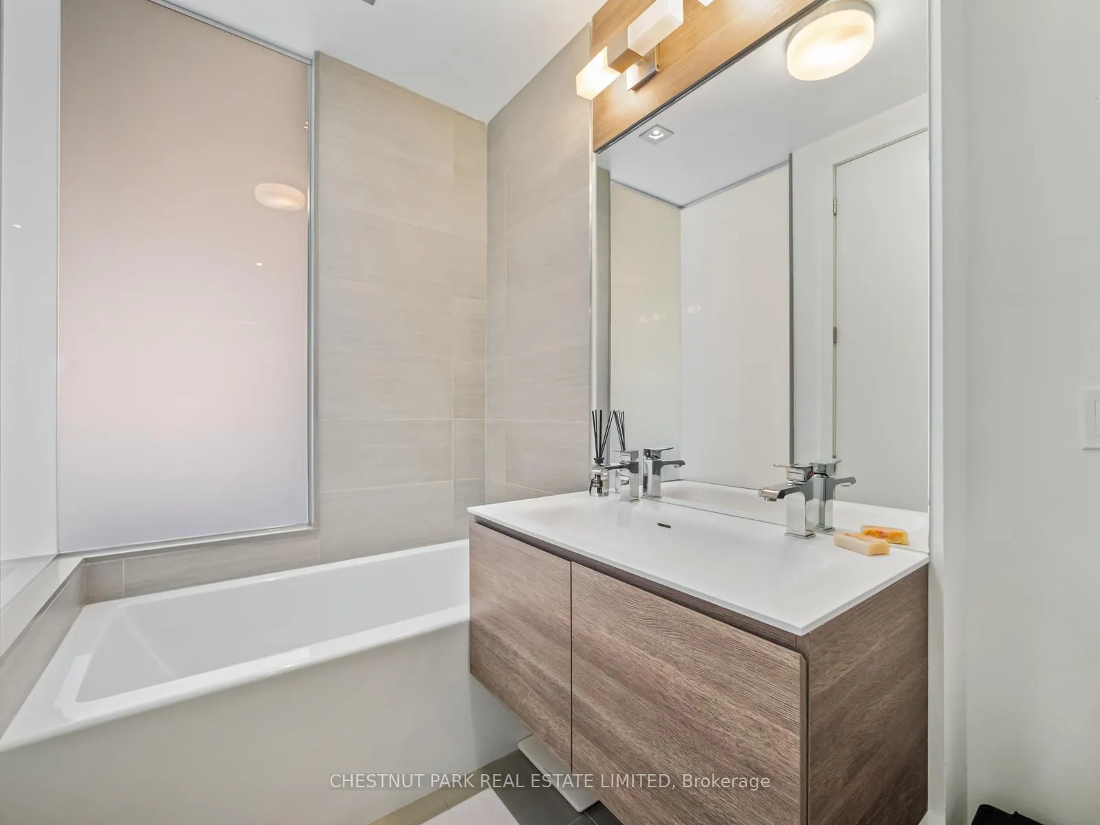 Photo 28 of 476 Shaw Street, Toronto, Palmerston-Little Italy — HOMEH