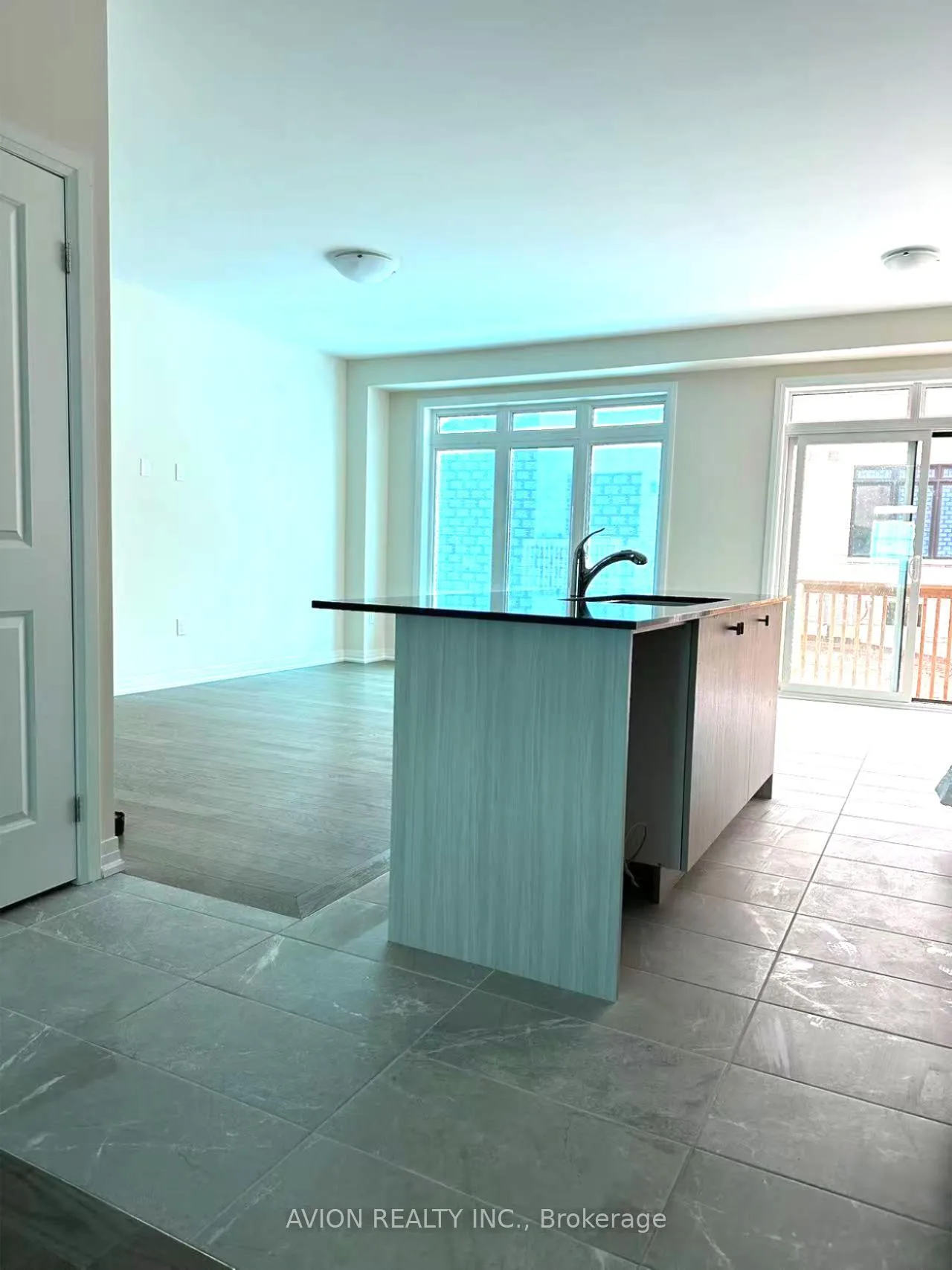 Photo 2 of 1046 Valhalla Terrace N, Pickering, Rural Pickering — HOMEH