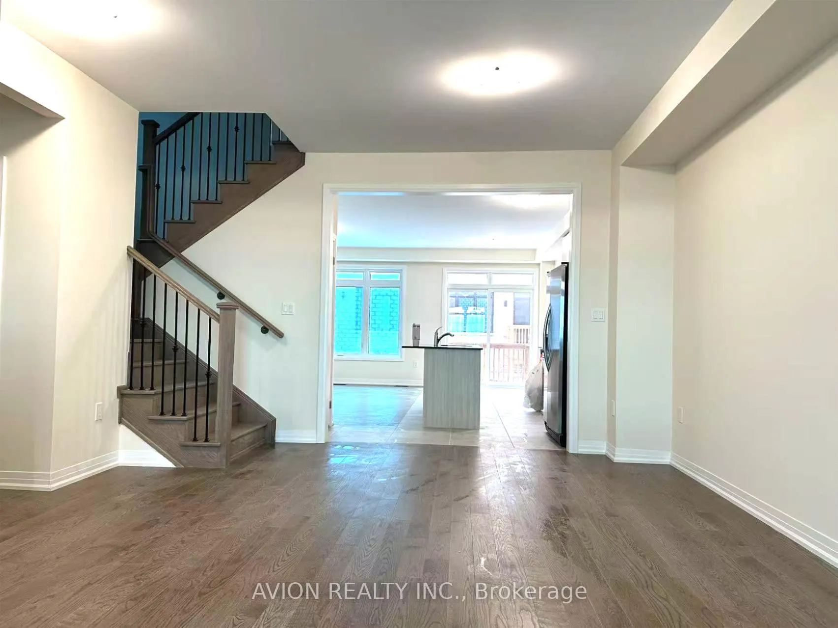 Photo 4 of 1046 Valhalla Terrace N, Pickering, Rural Pickering — HOMEH