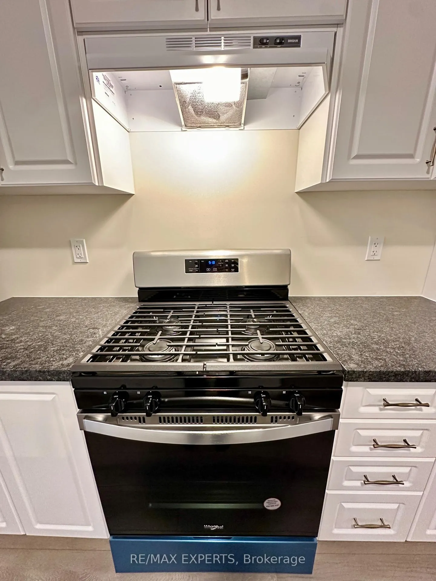 Photo 5 of 48 Lambert Lane, Caledon, Bolton East — HOMEH