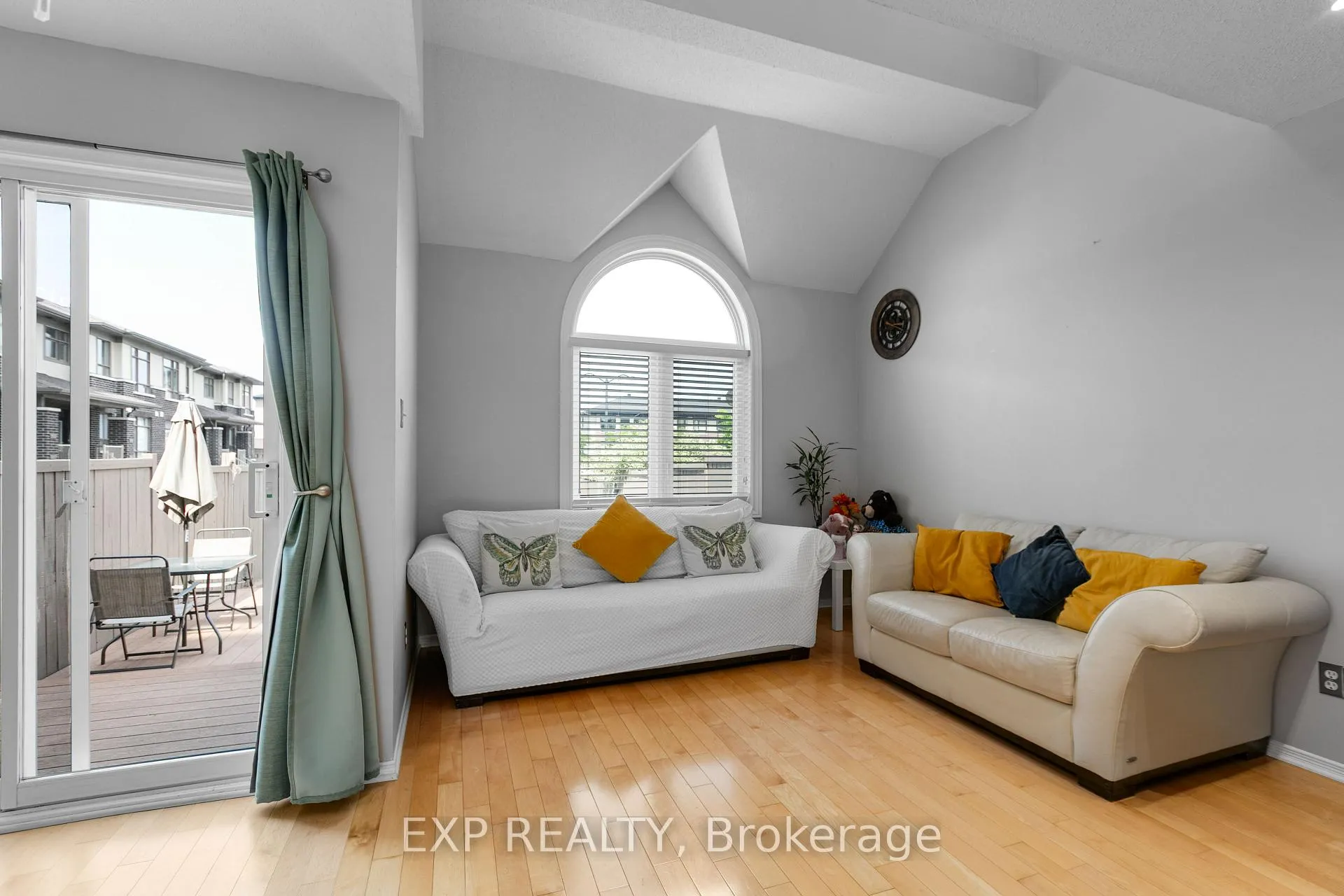 Photo 5 of 196 Daventry Crescent, Ottawa, Barrhaven - Longfields — HOMEH