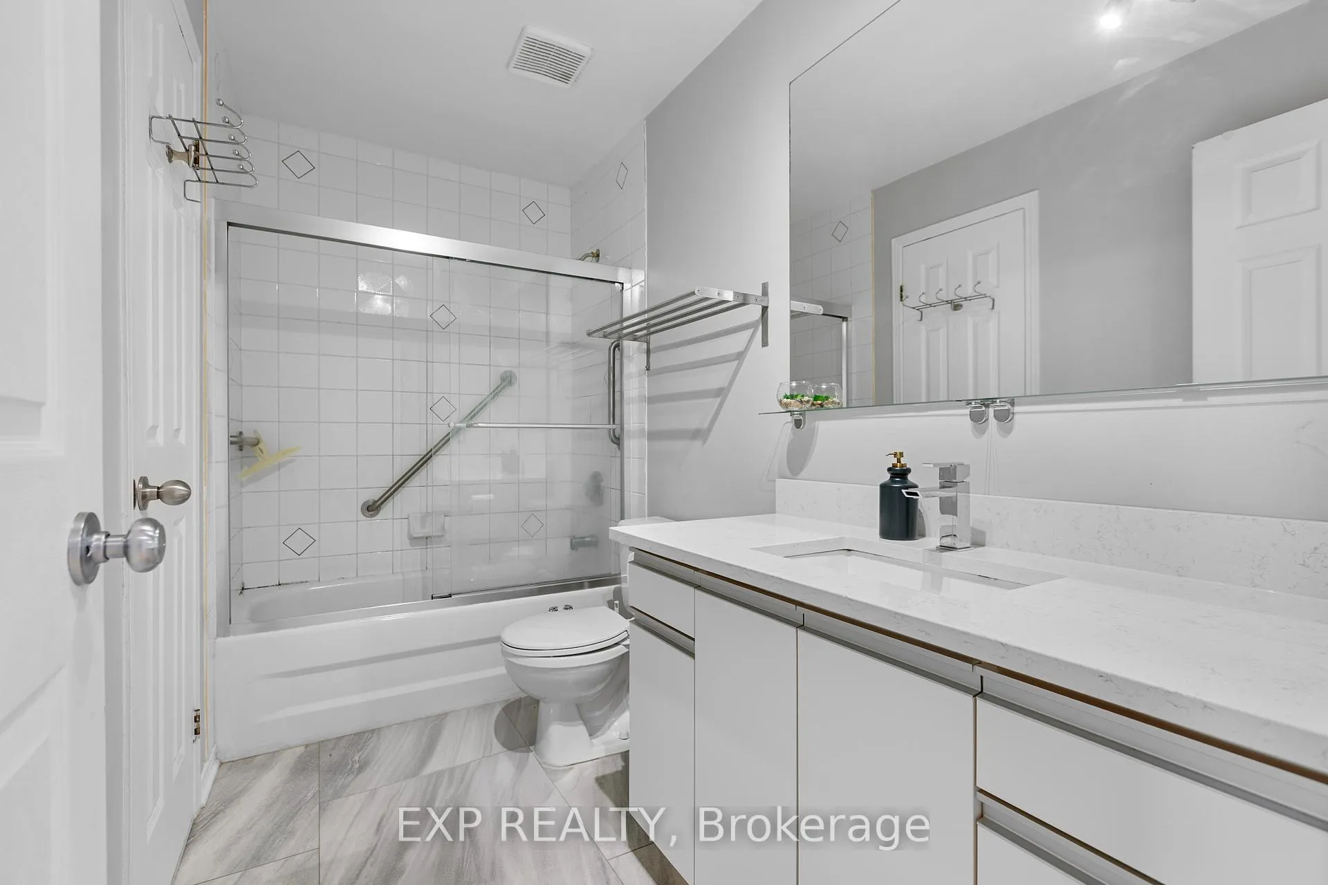 Photo 19 of 196 Daventry Crescent, Ottawa, Barrhaven - Longfields — HOMEH