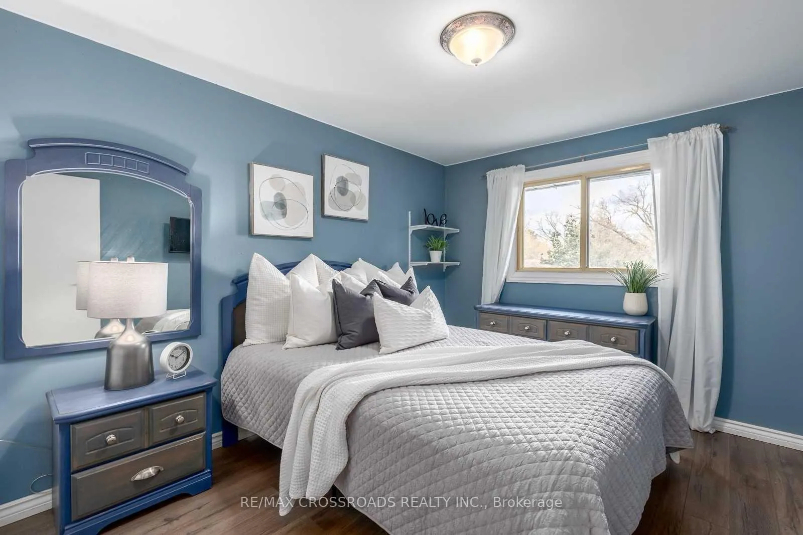 Photo 19 of 312 Burns Street E, Whitby, Downtown Whitby — HOMEH