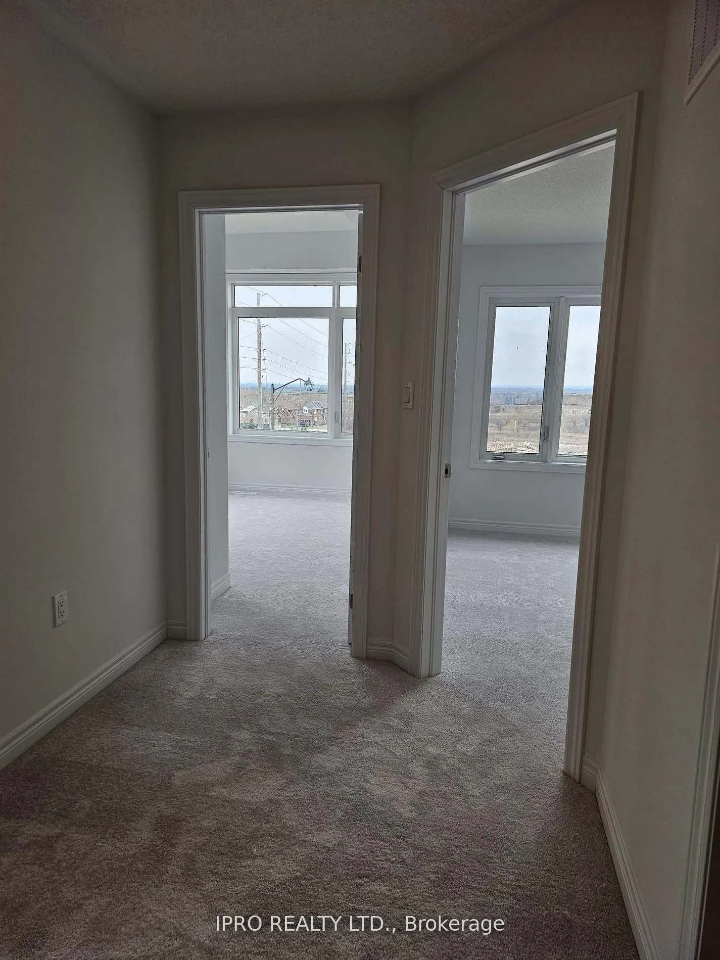 Photo 21 of 2016 Lowry Drive, Oshawa, Kedron — HOMEH