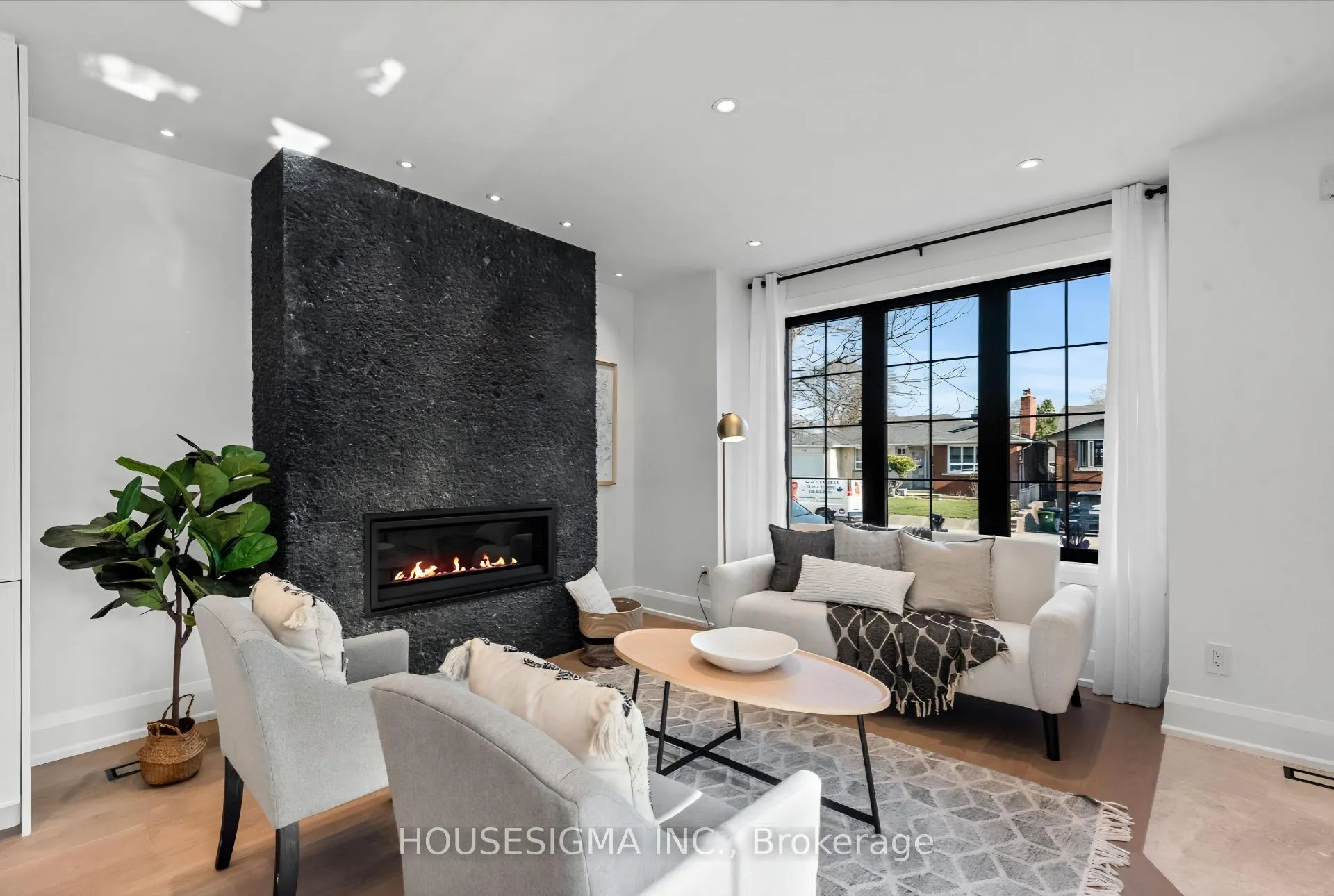 Photo 3 of 180 Glenwood Crescent, Toronto, O'Connor-Parkview — HOMEH