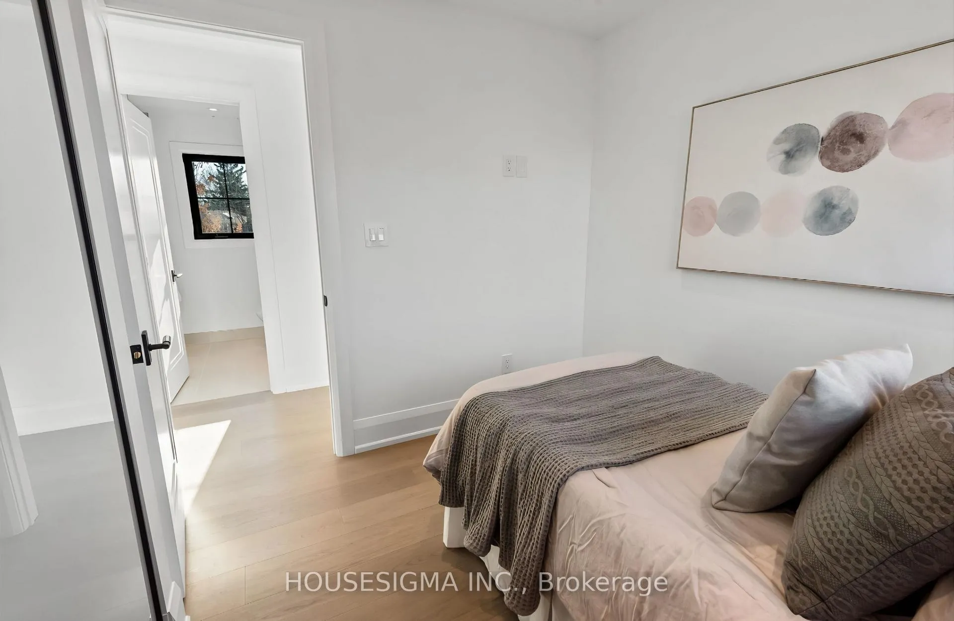 Photo 15 of 180 Glenwood Crescent, Toronto, O'Connor-Parkview — HOMEH