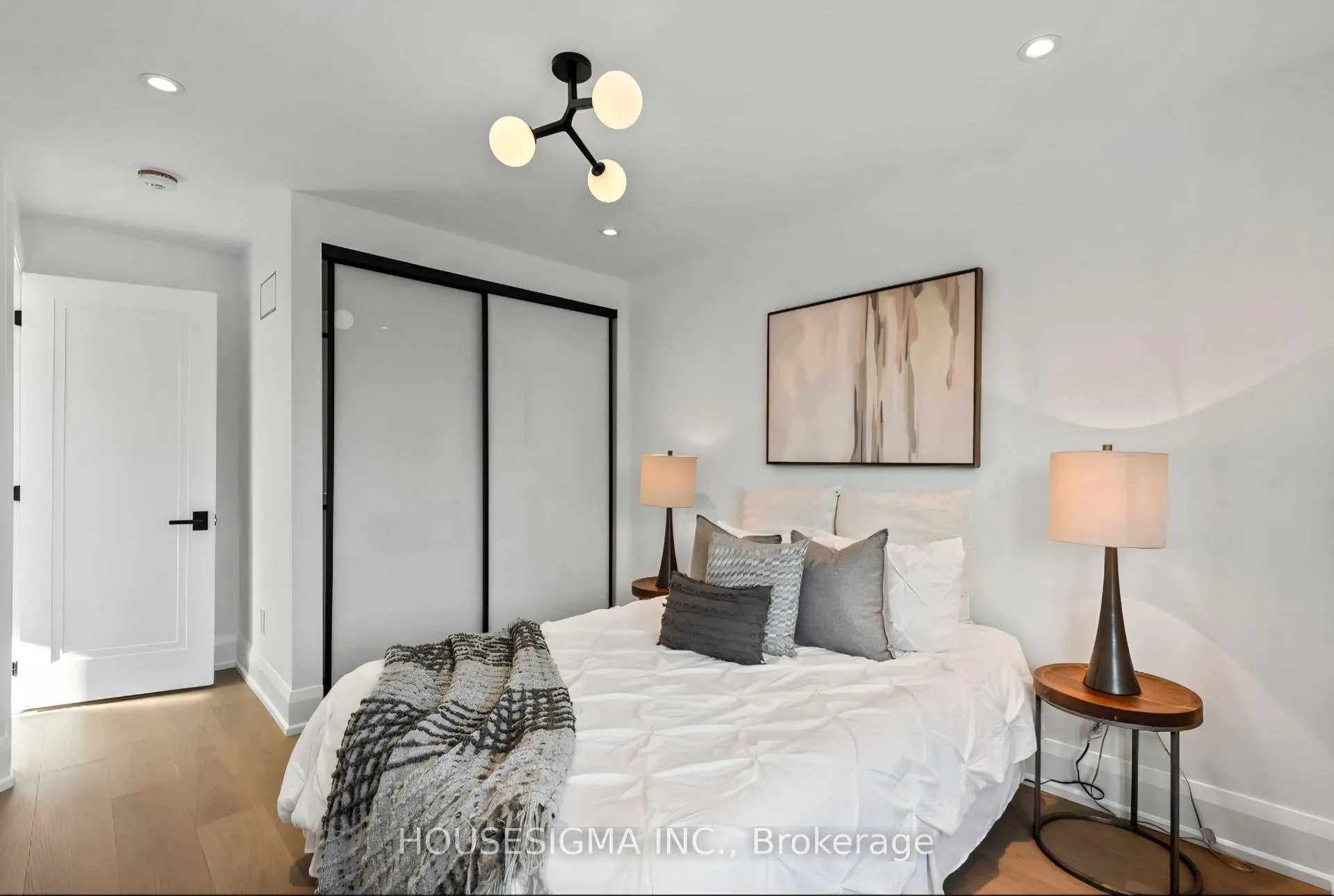 Photo 17 of 180 Glenwood Crescent, Toronto, O'Connor-Parkview — HOMEH