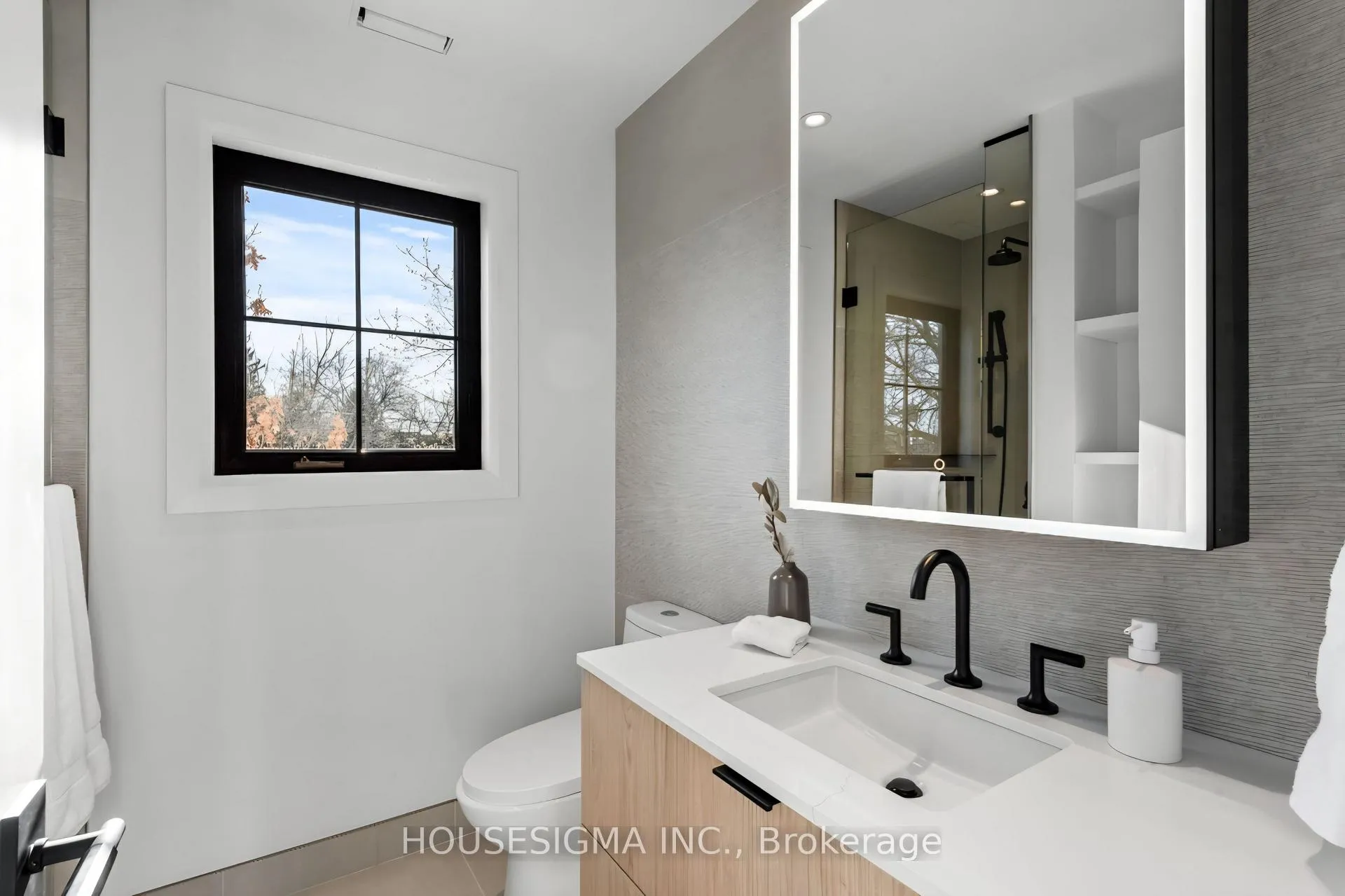 Photo 18 of 180 Glenwood Crescent, Toronto, O'Connor-Parkview — HOMEH