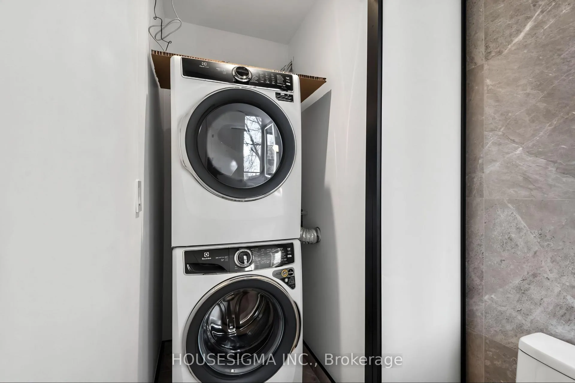 Photo 27 of 180 Glenwood Crescent, Toronto, O'Connor-Parkview — HOMEH