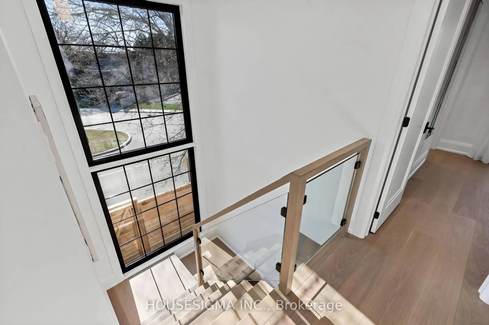 Photo 29 of 180 Glenwood Crescent, Toronto, O'Connor-Parkview — HOMEH