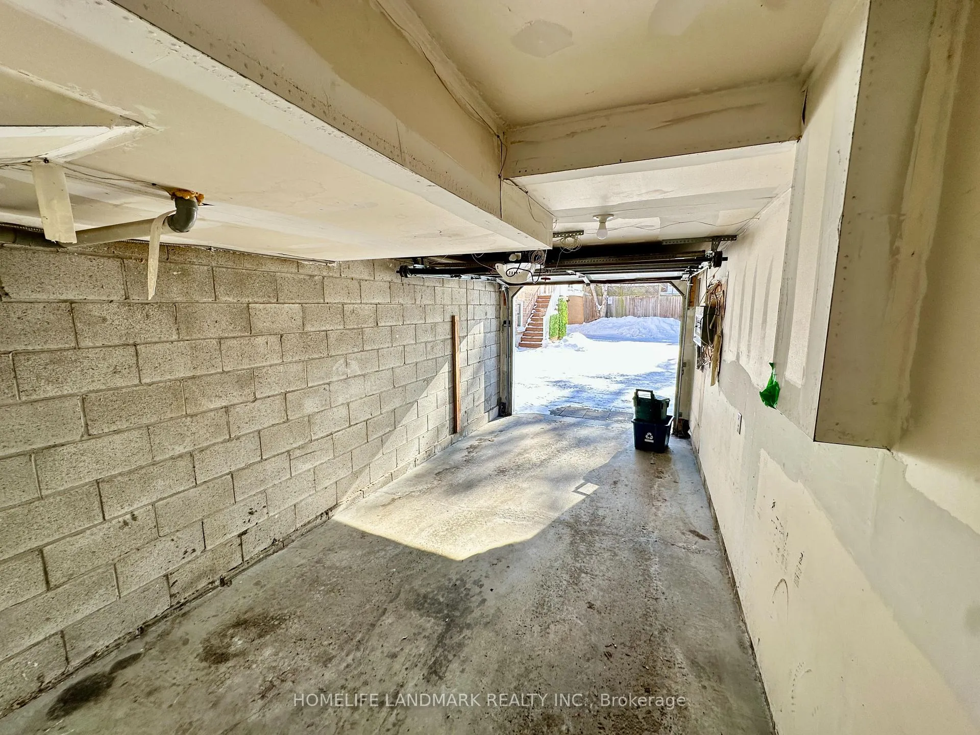 Photo 22 of 9 Eby Way, Markham, Old Markham Village — HOMEH