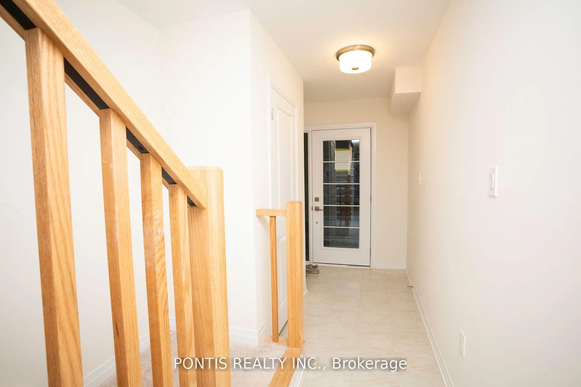 Photo 2 of 88 Fieldridge Crescent, Brampton, Brampton North — HOMEH