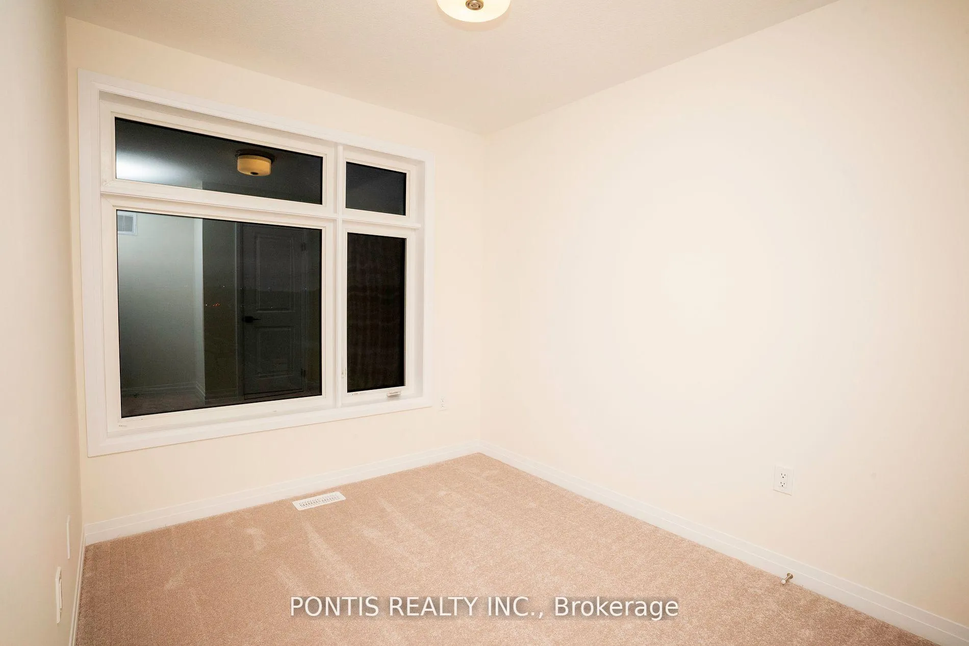 Photo 15 of 88 Fieldridge Crescent, Brampton, Brampton North — HOMEH