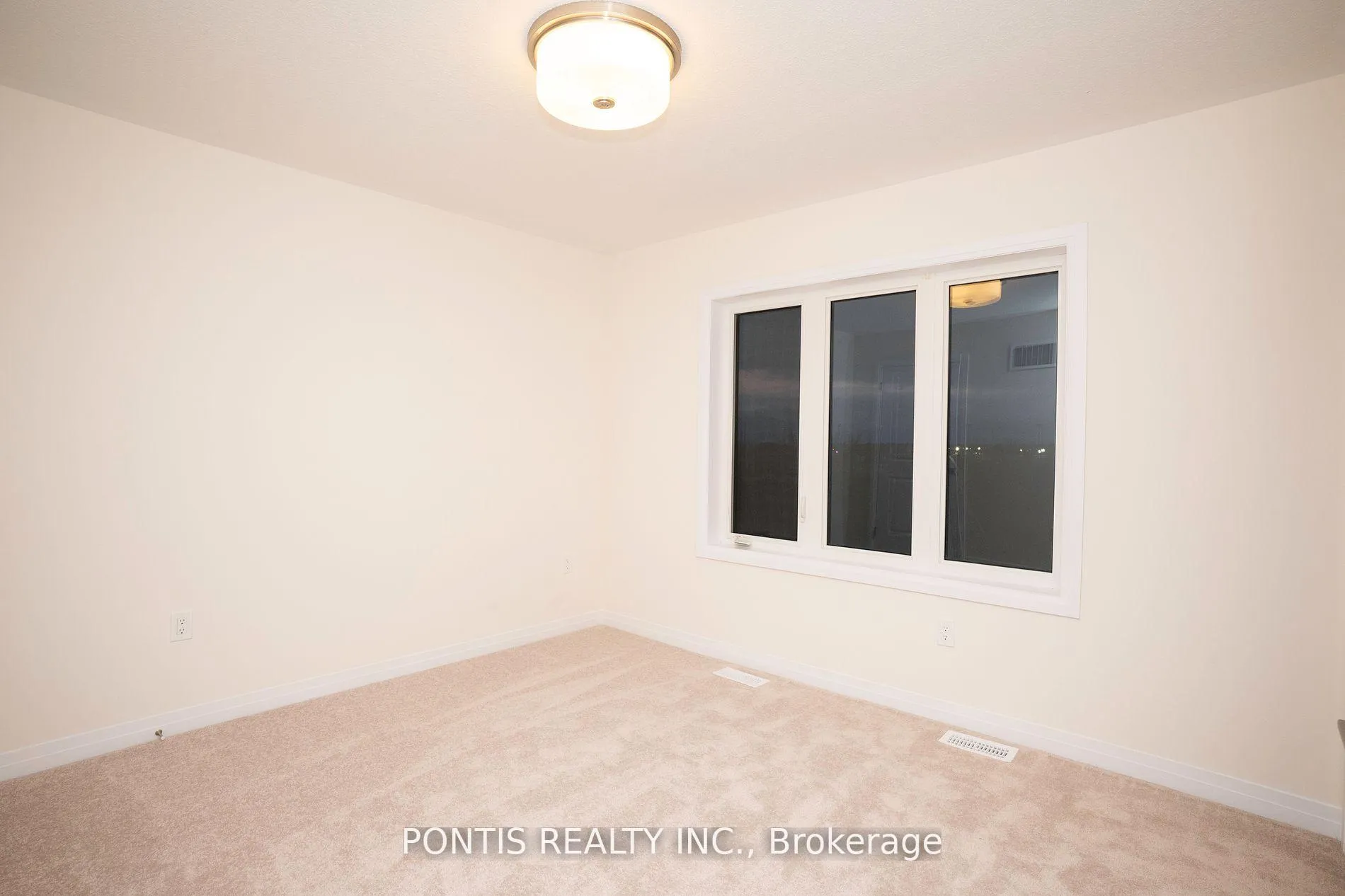 Photo 20 of 88 Fieldridge Crescent, Brampton, Brampton North — HOMEH