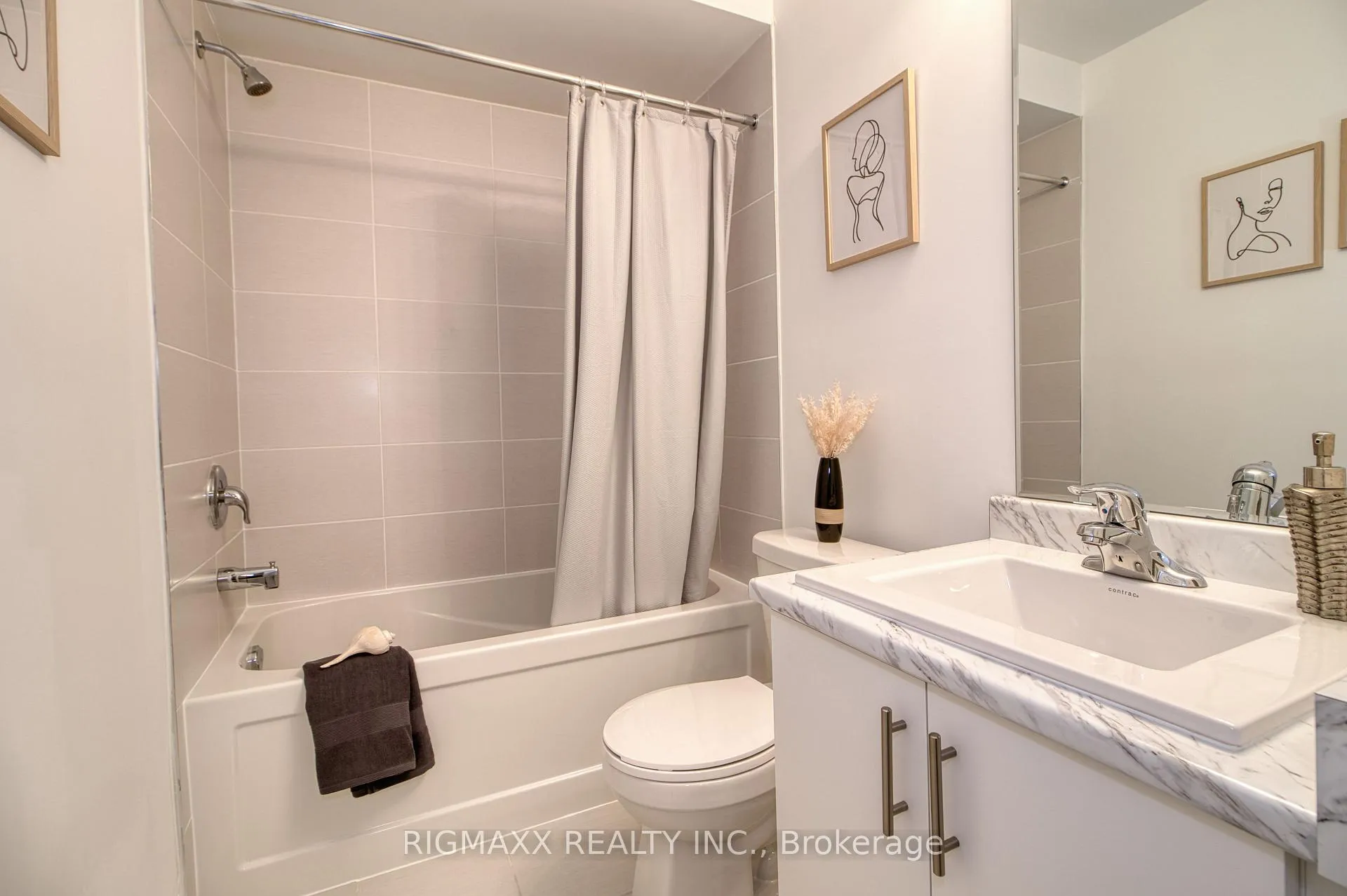 Photo 16 of 27 Pegler Street, Ajax, South West — HOMEH