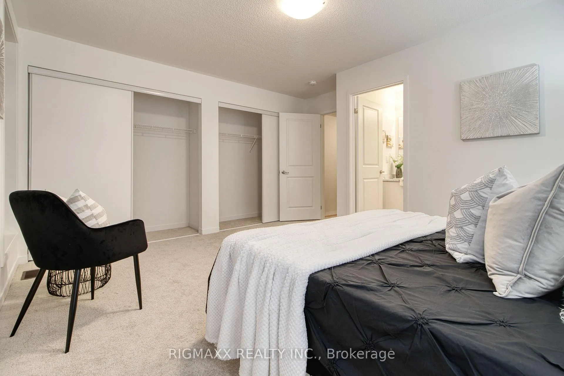 Photo 20 of 27 Pegler Street, Ajax, South West — HOMEH