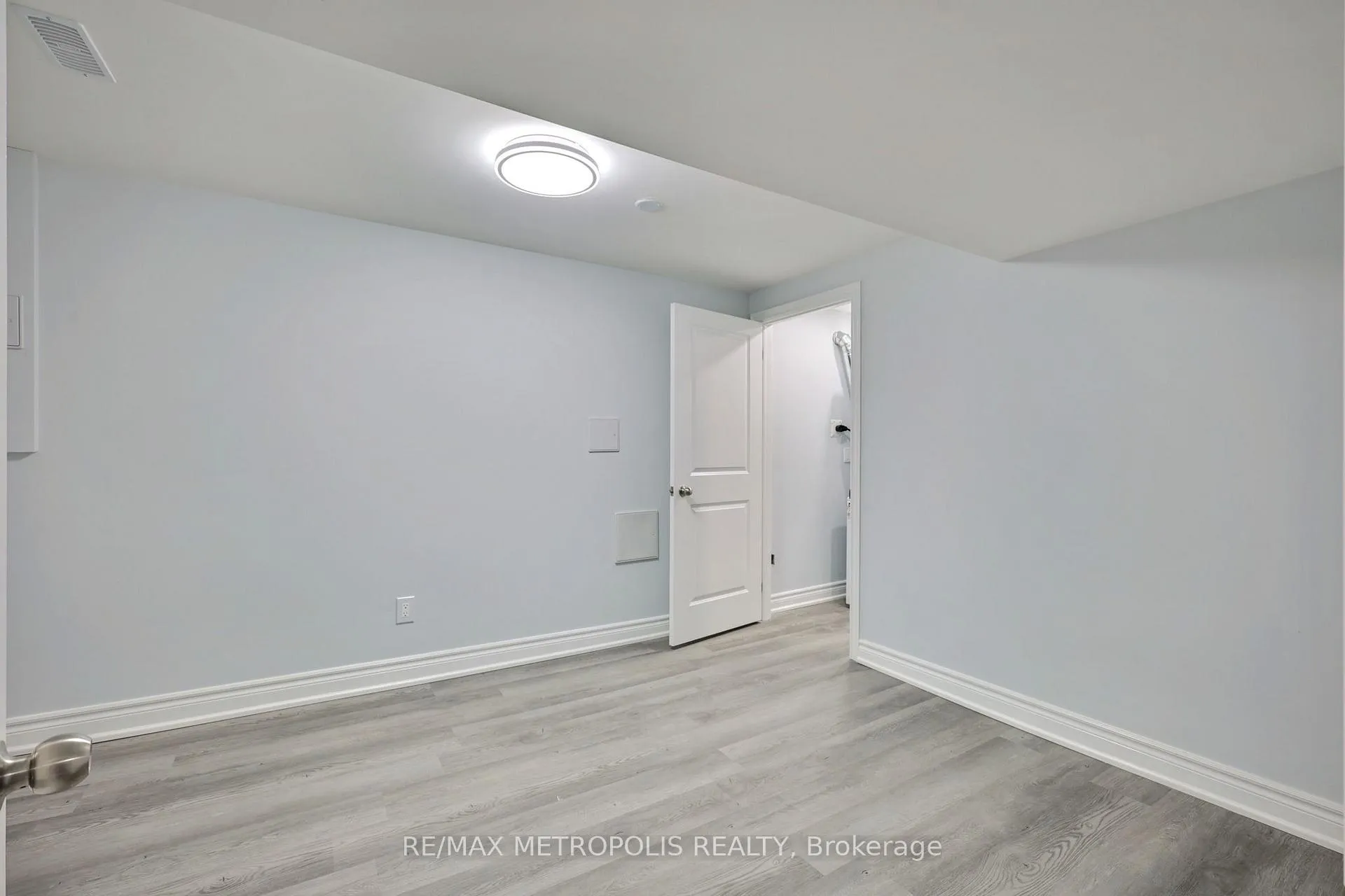 Photo 6 of Unit Bsmt, 87 Knotty Pine Drive, Whitby, Williamsburg — HOMEH