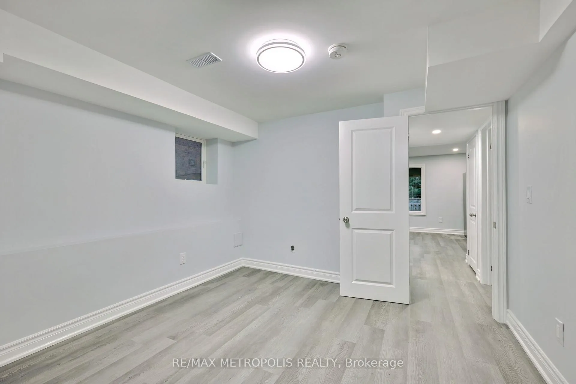 Photo 11 of Unit Bsmt, 87 Knotty Pine Drive, Whitby, Williamsburg — HOMEH