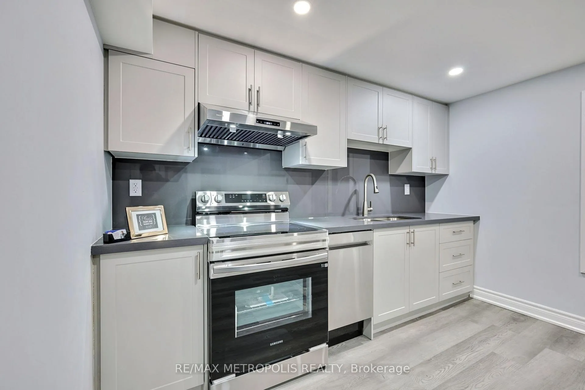 Photo 14 of Unit Bsmt, 87 Knotty Pine Drive, Whitby, Williamsburg — HOMEH