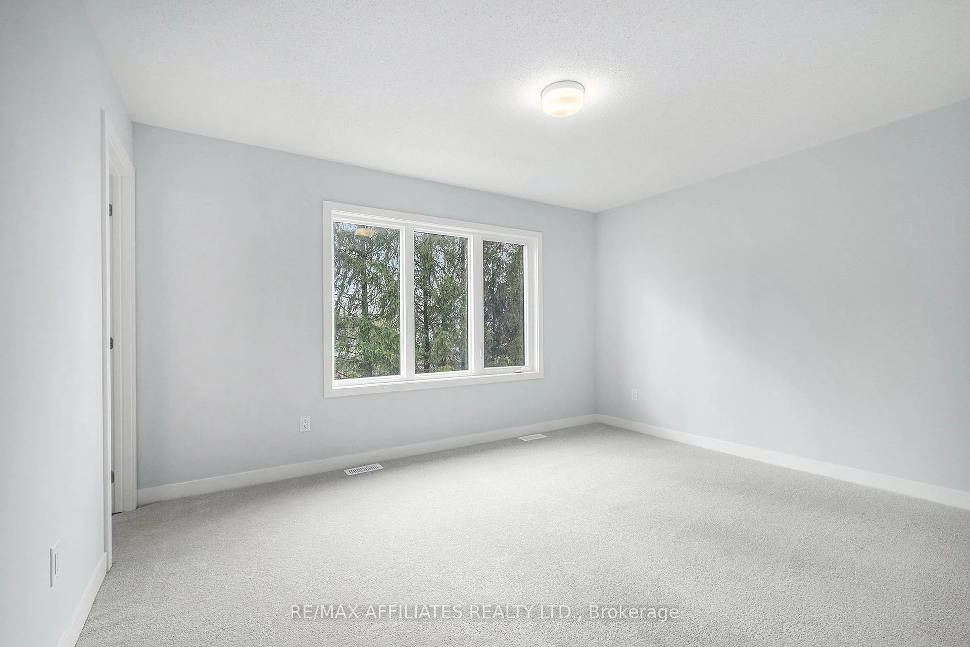 Photo 6 of 110 Robert Perry Street, North Grenville, North Grenville Twp (Kemptville South) — HOMEH