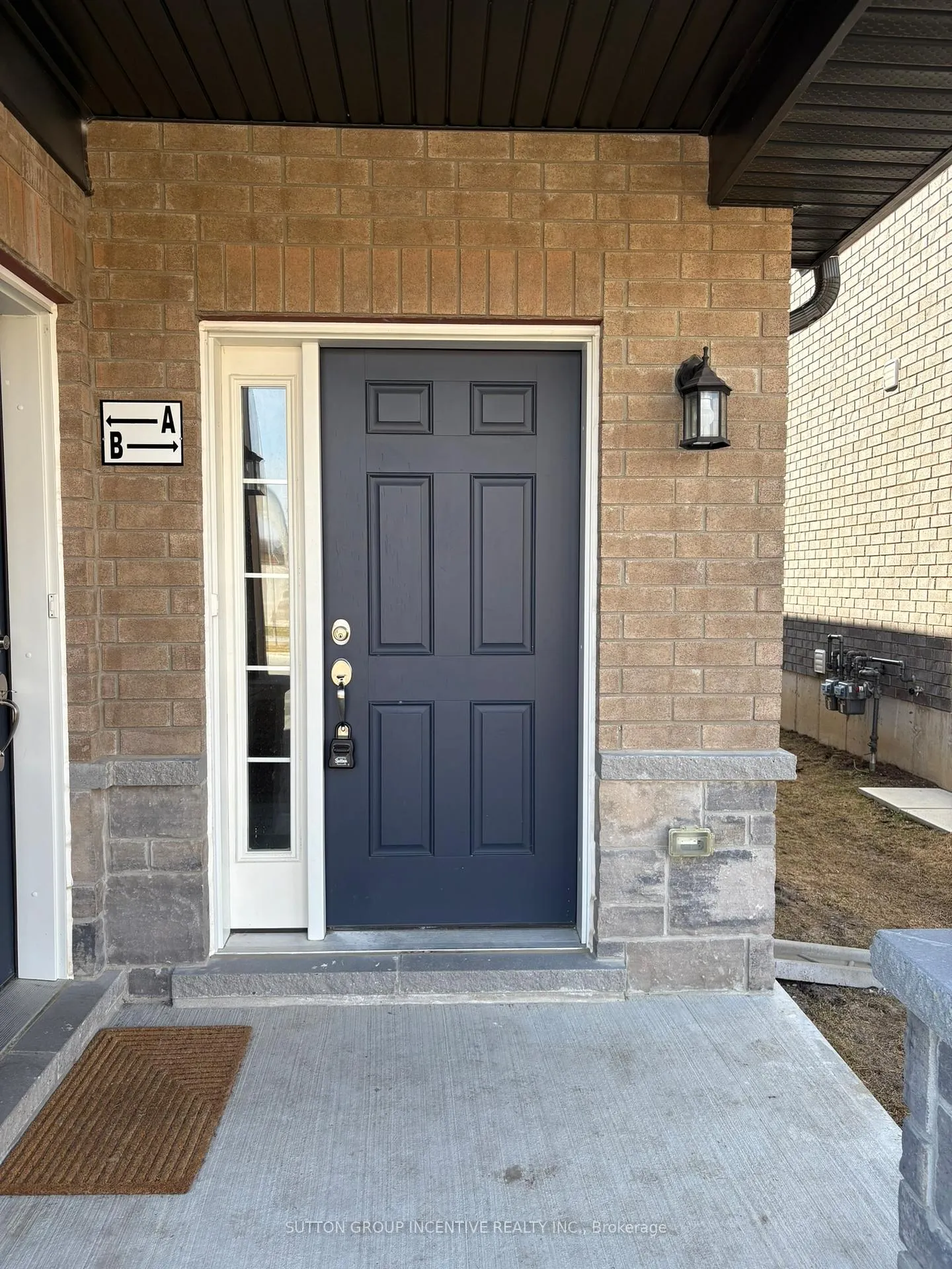 Photo 2 of Unit B, 1443 Benson Street, Innisfil, Alcona — HOMEH